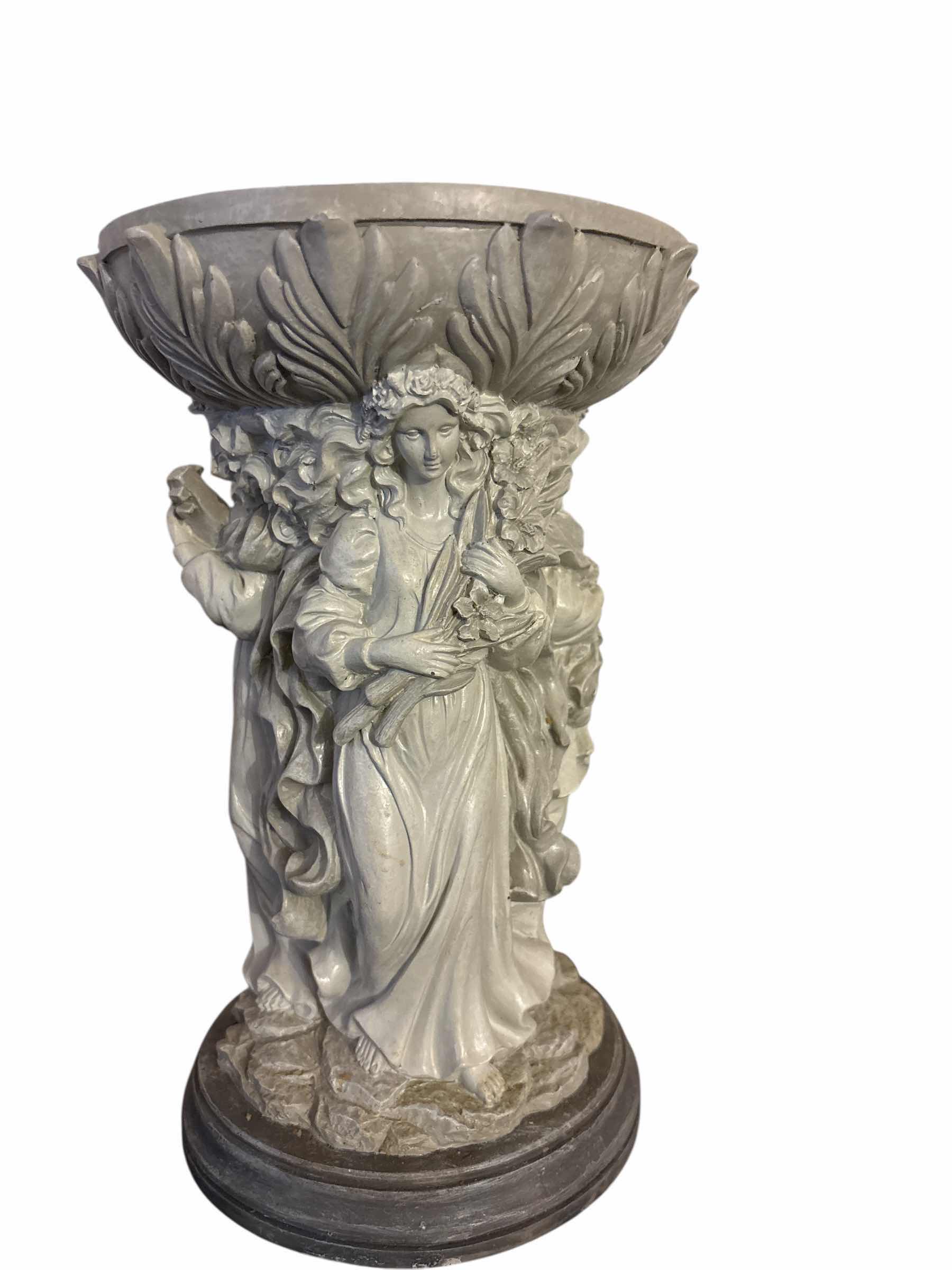 Photo 1 of ROMAN GODDESS STATUE 7”x11”H