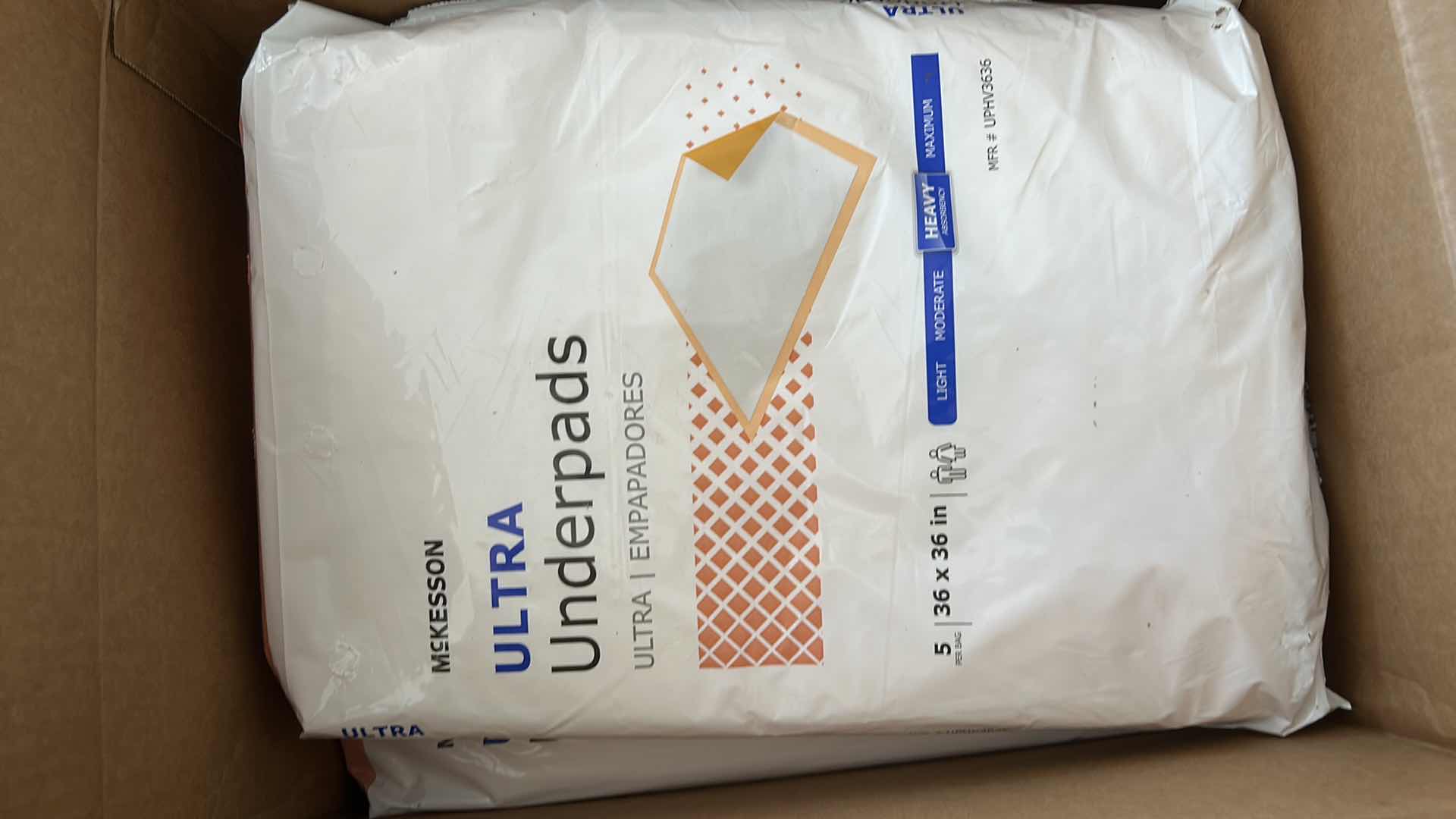 Photo 1 of BOX OF ULTRA UNDER PADS (20)