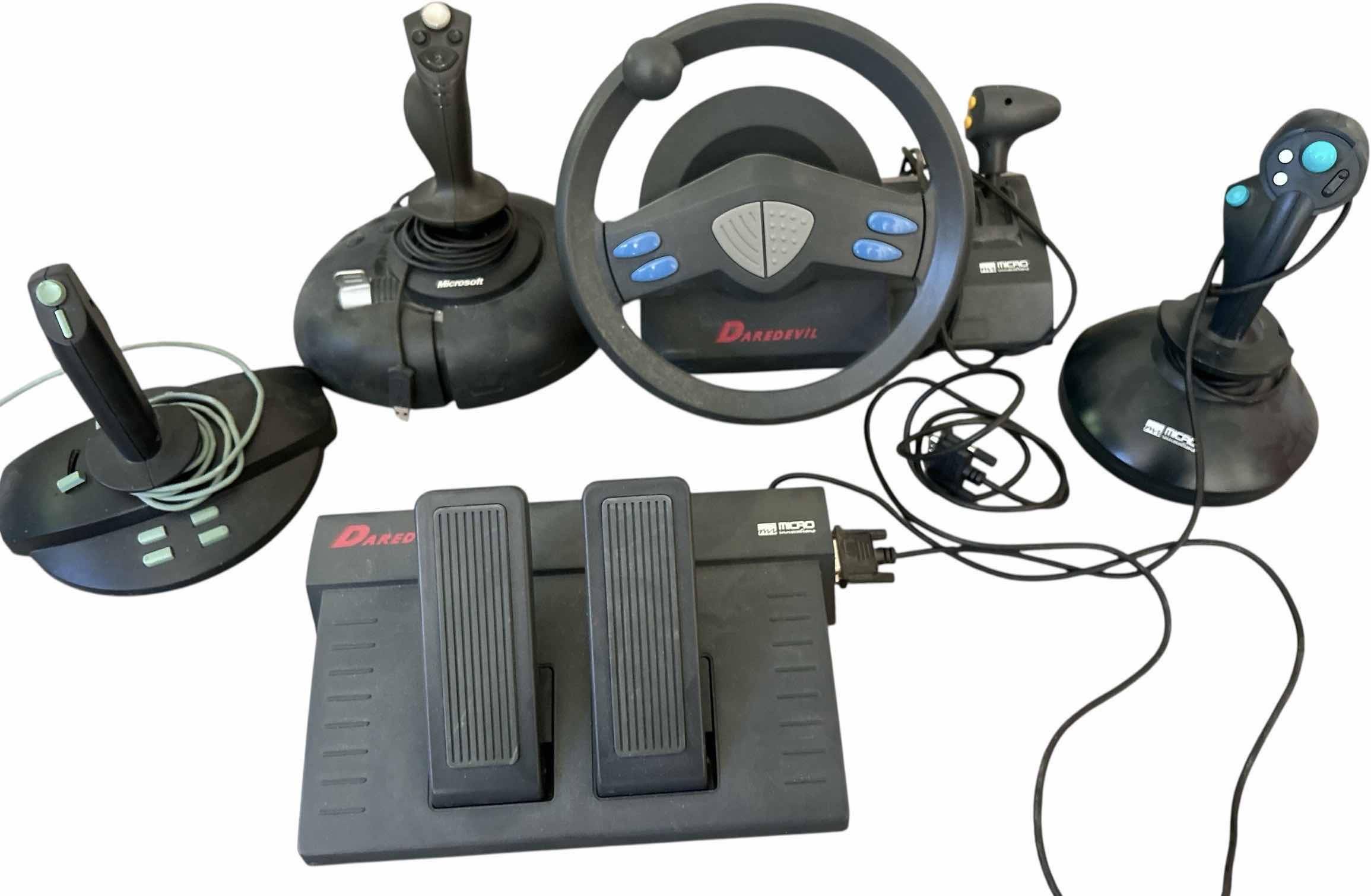 Photo 1 of MICROSOFT GAMING, MICRO INNOVATIONS GAMING, iOMEGA CLIK AND BAG OF CONNECTORS