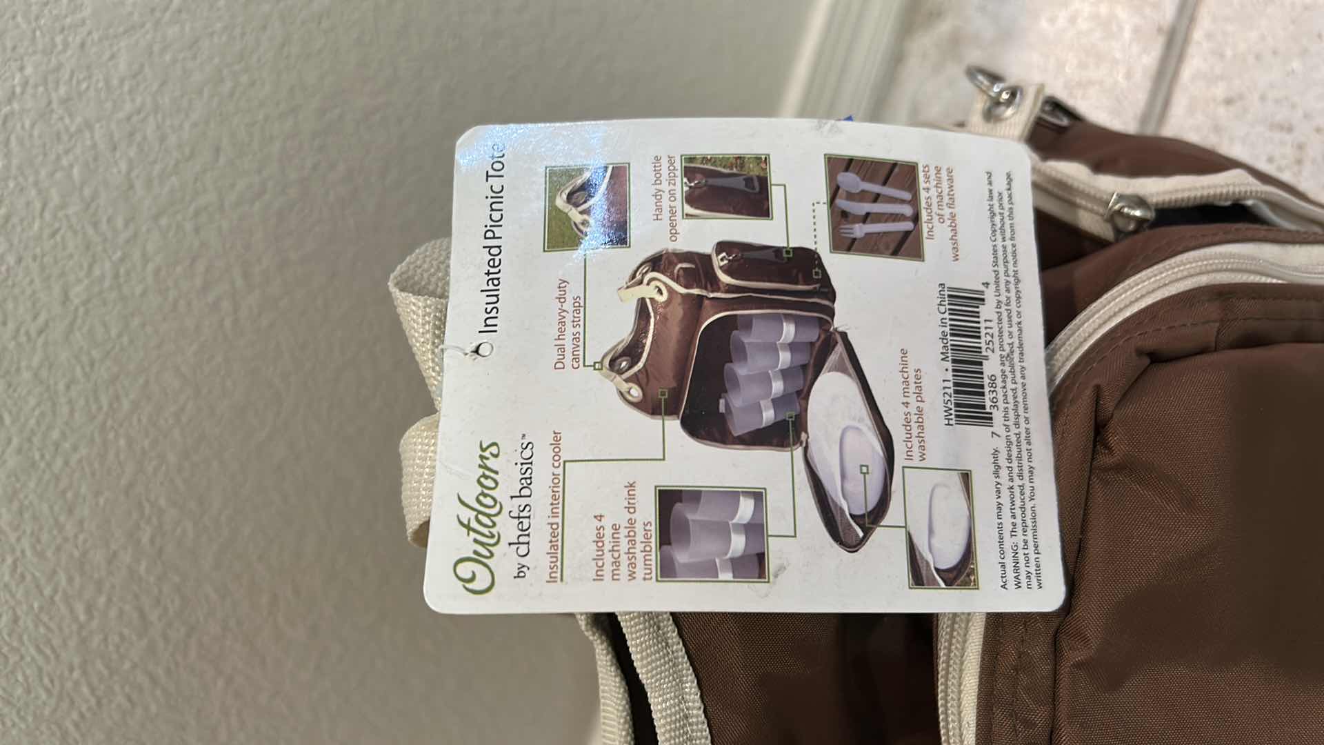 Photo 1 of INSULATED PICNIC TOTE