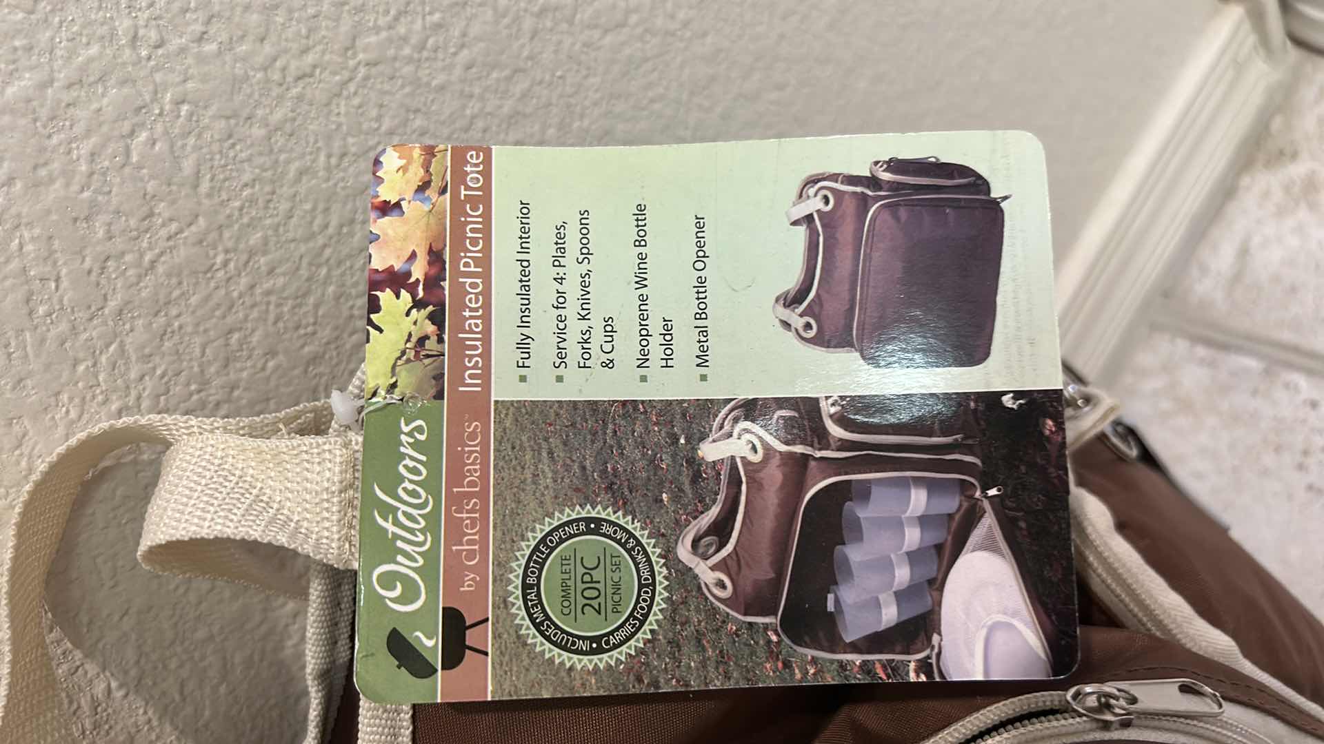 Photo 1 of INSULATED PICNIC TOTE