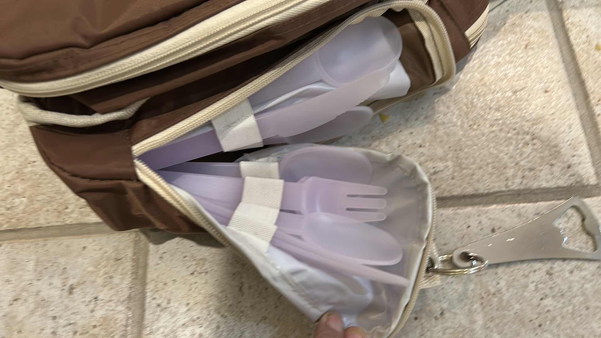 Photo 1 of INSULATED PICNIC TOTE