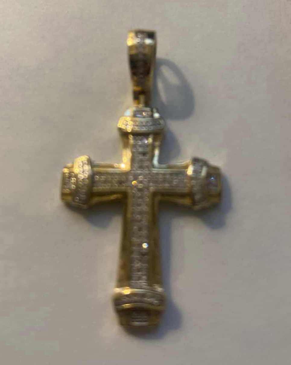 Photo 1 of 10K YELLOW GOLD 0.25ctw DIAMOND CROSS PENDANT 3.6G OVERALL SIZE 1 1/2” #38