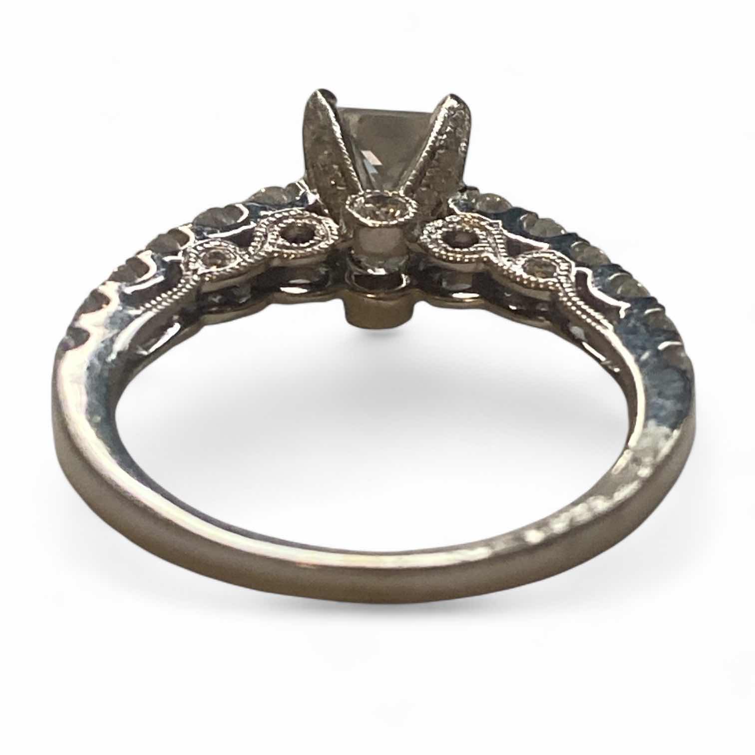 Photo 1 of 14K WHITE GOLD 1cwt PRINCESS CUT CENTER DIAMOND RING 3.9G SIZE 7 1/4  #20