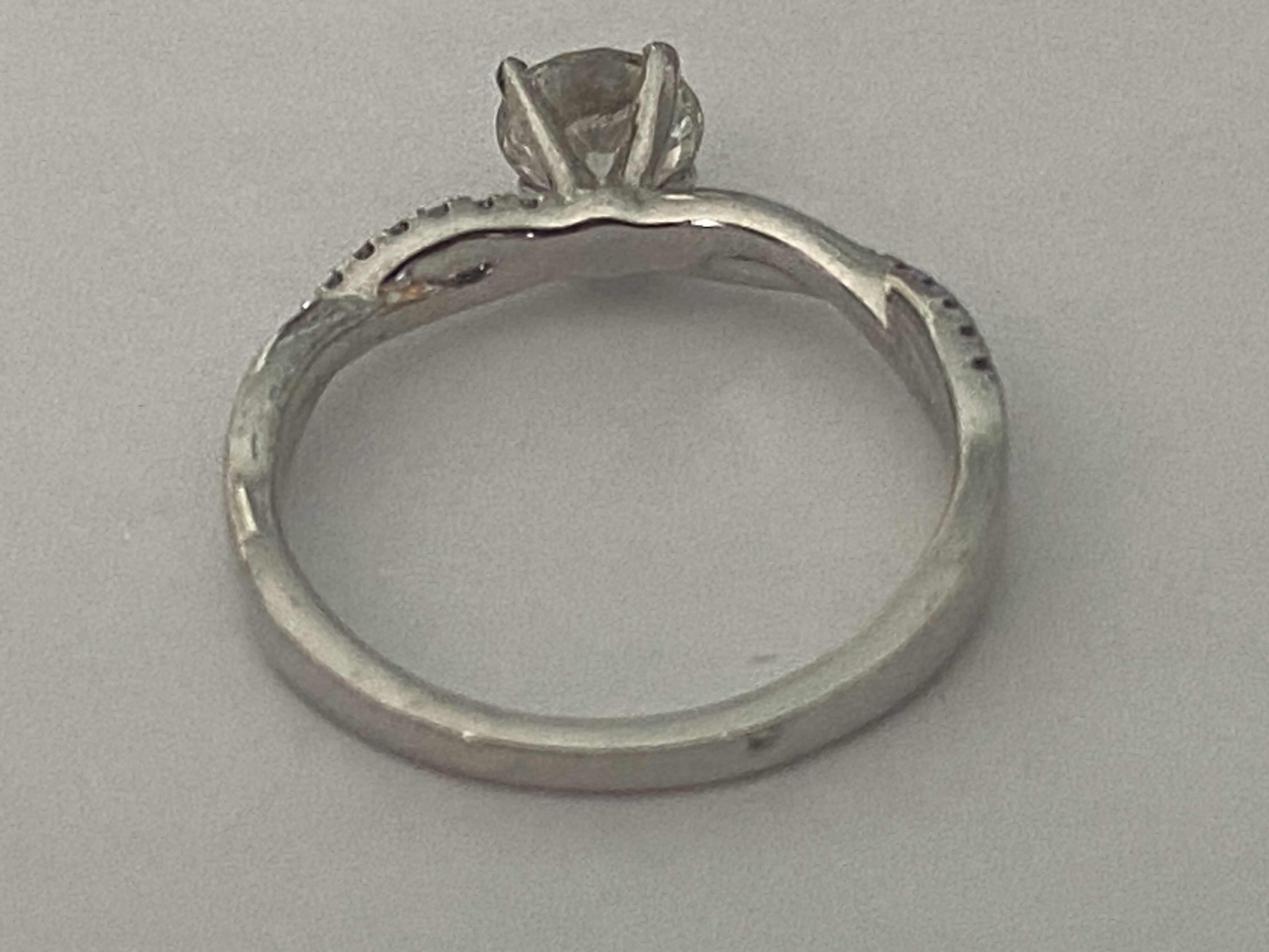 Photo 3 of 14K WHITE GOLD 0.75cwt DIAMOND RING 2.6G SIZE 6 3/4 #25