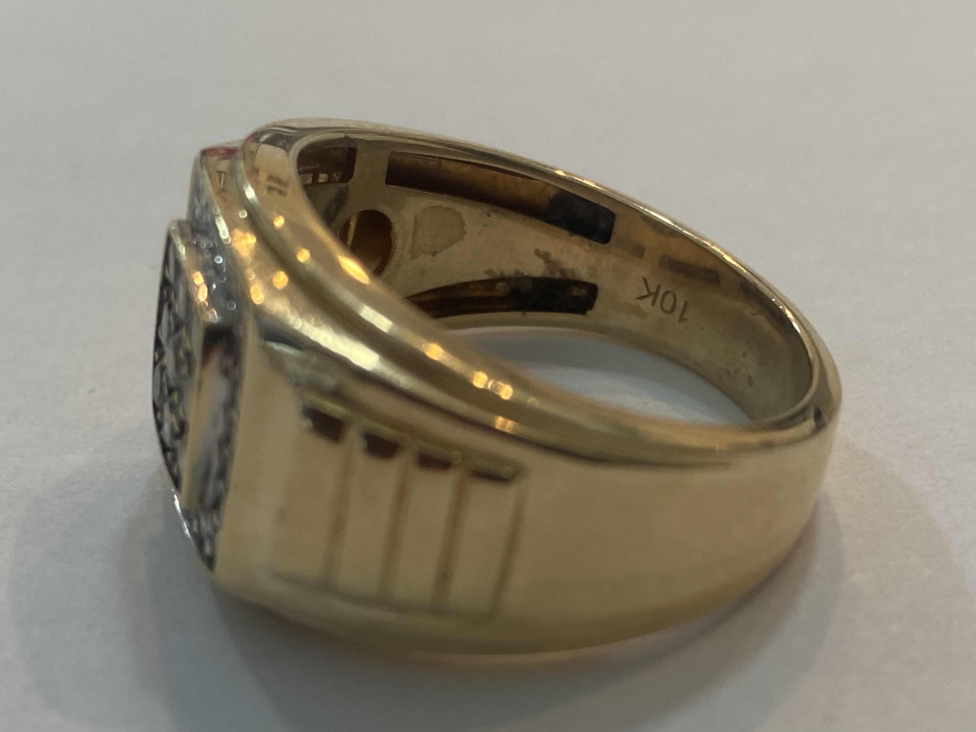 Photo 1 of 10K YELLOW GOLD.050cwt BROWN DIAMONDS 0.25cwt WHITE DIAMONDS RING 8G SIZE 10 #32