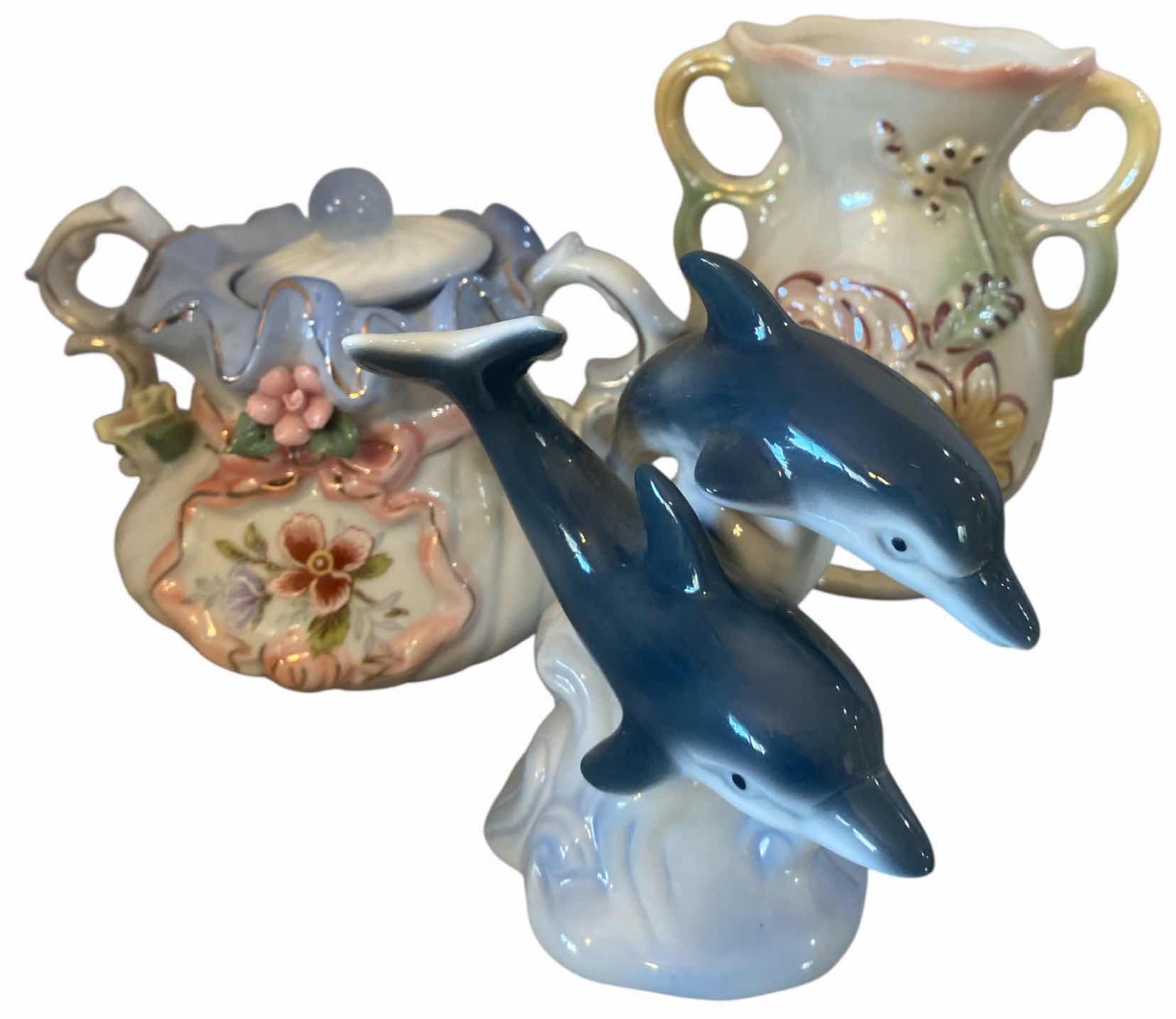 Photo 1 of 3 - PORCELAIN VASES & FIGURINES H5”