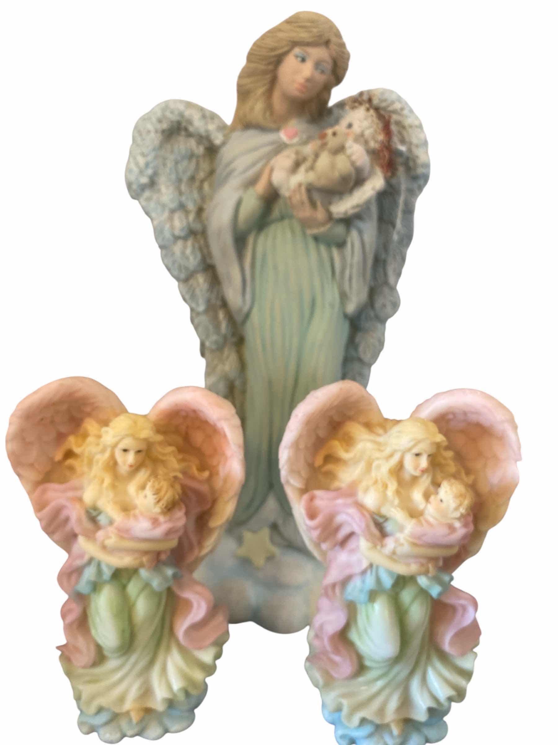 Photo 1 of 1 - DREAMSICLES CAST ART SNGEL H9 1/2” & 2 UNMARKED ANGELS