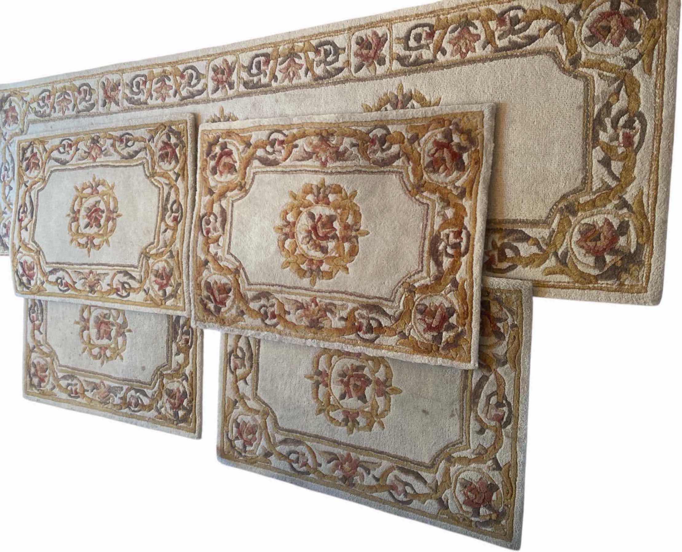 Photo 1 of 1 -MOMENI HARMONY COLLECTION HAND WOVEN WOOL RUG28“ x 94“ & 4 2‘ x 3”