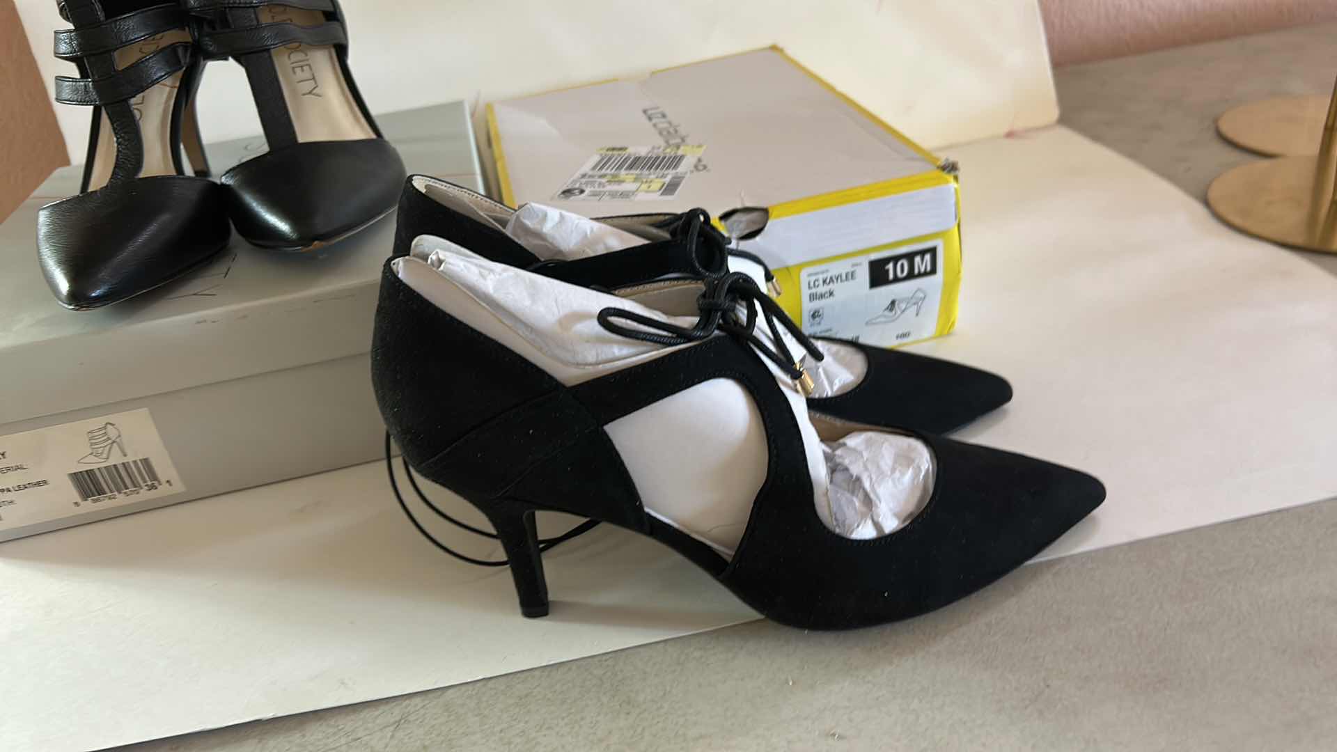 Photo 1 of 2 PAIR OF WOMENS SHOES SIZE 10