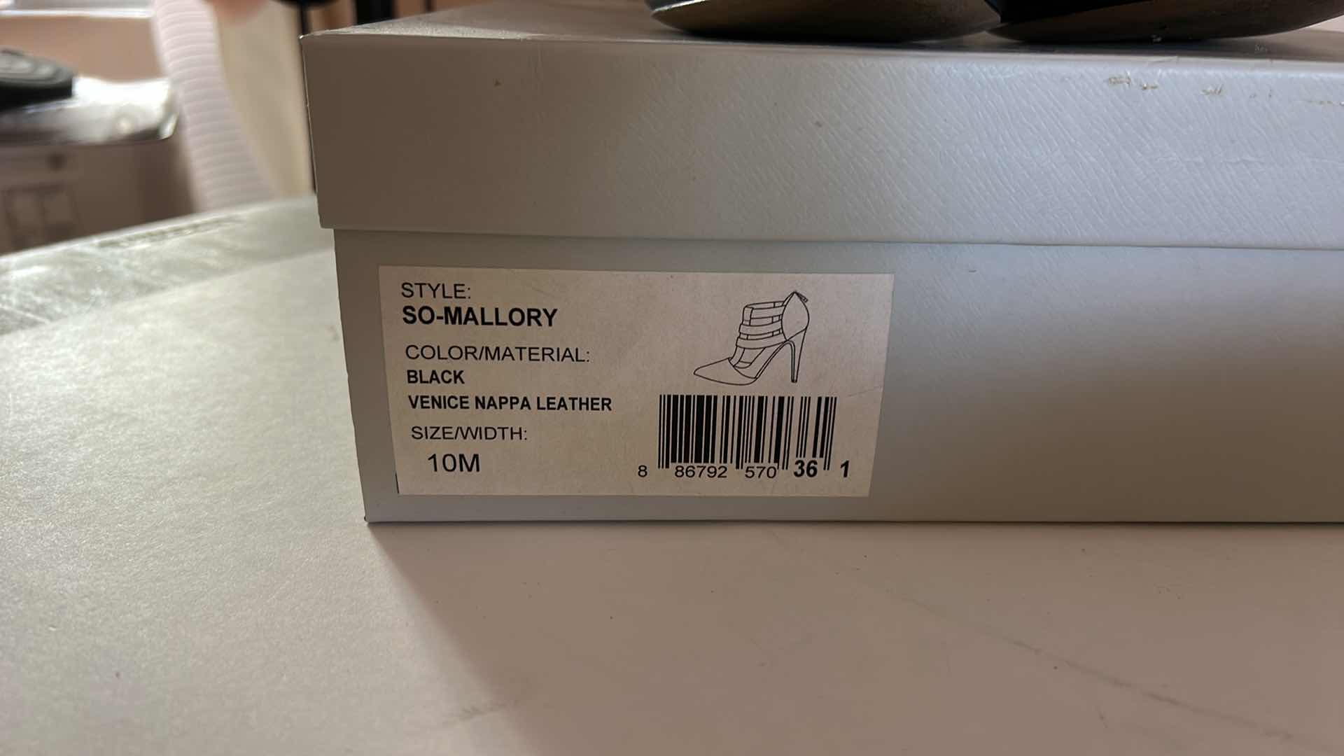 Photo 1 of 2 PAIR OF WOMENS SHOES SIZE 10