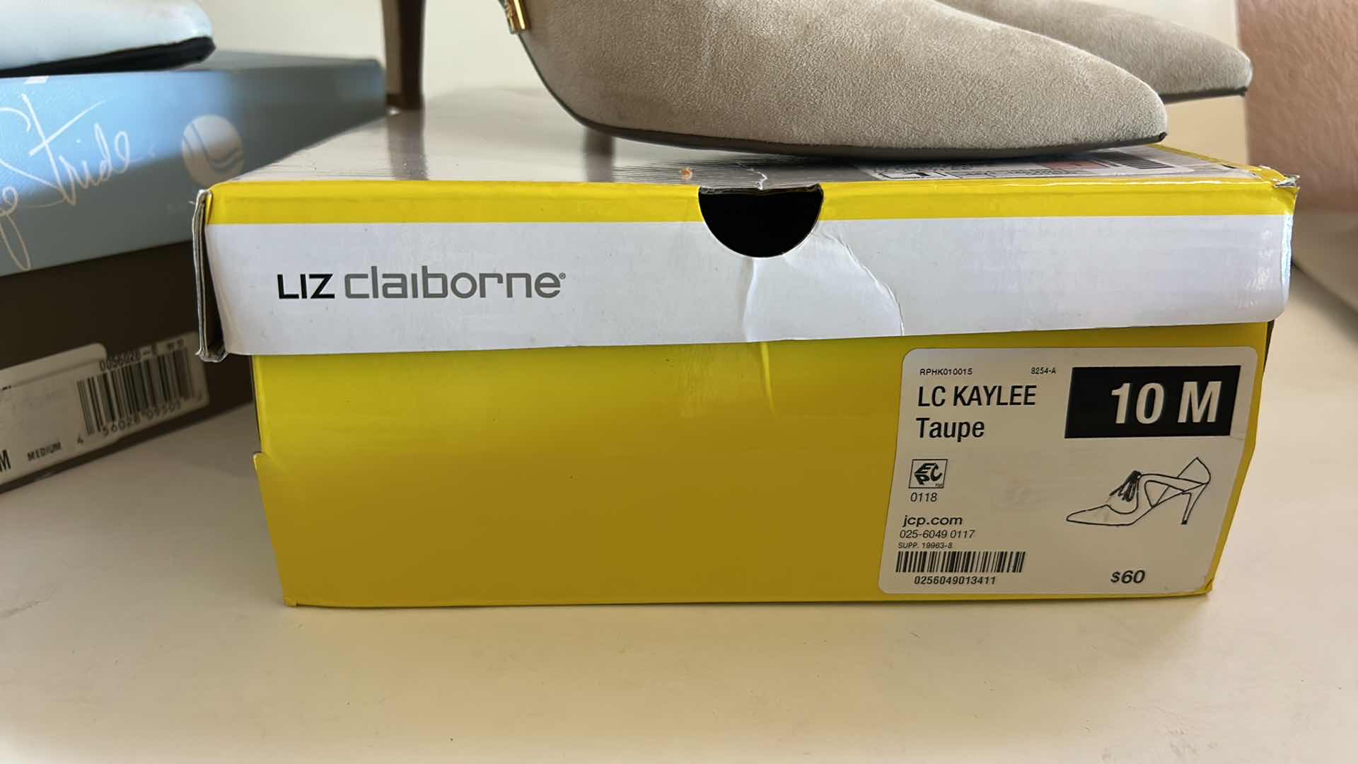 Photo 1 of 2 PAIR WOMENS HEELS SIZE 9.5 10