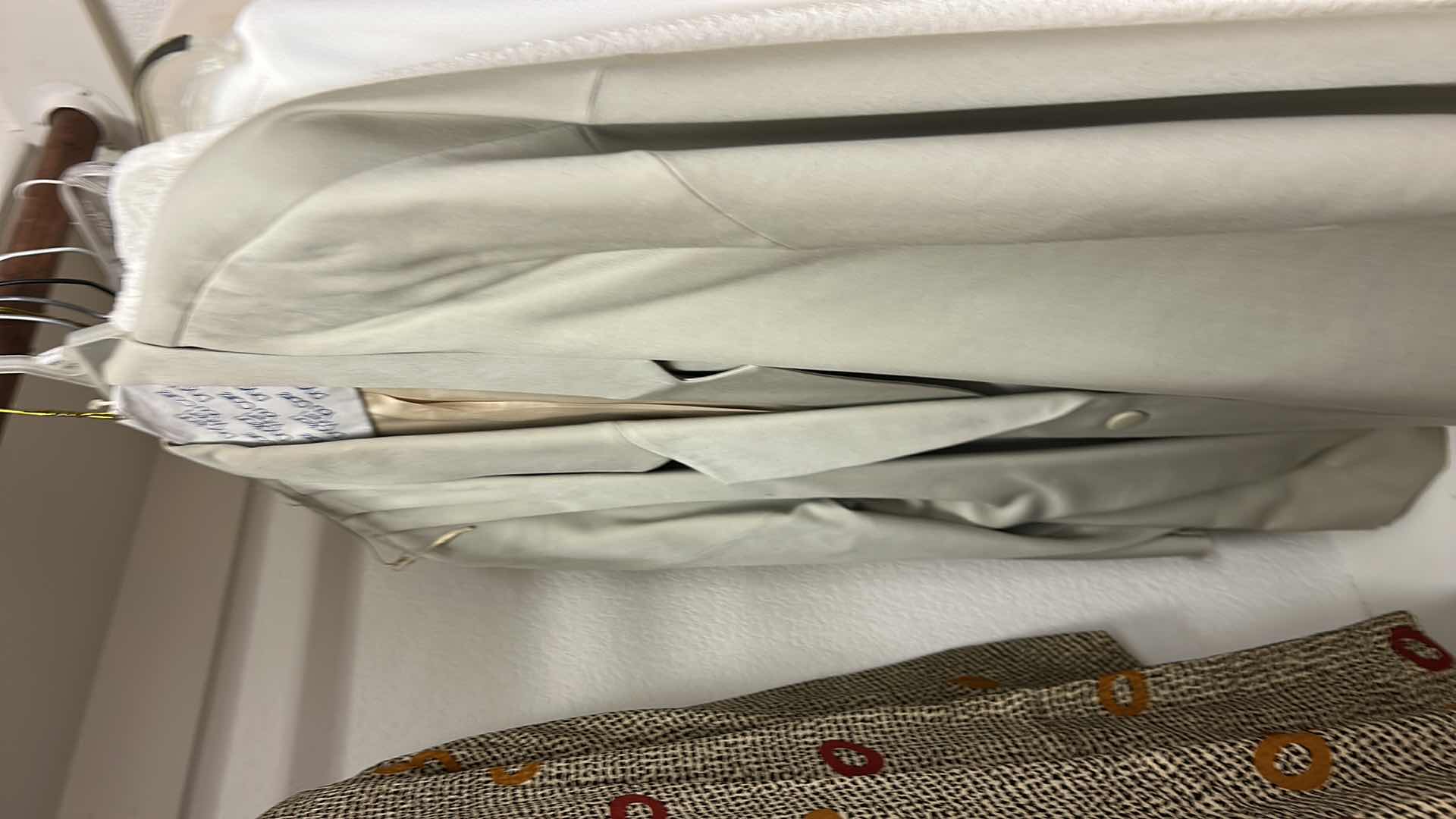 Photo 1 of 25 PCS WOMENSWEAR- XL, XXL