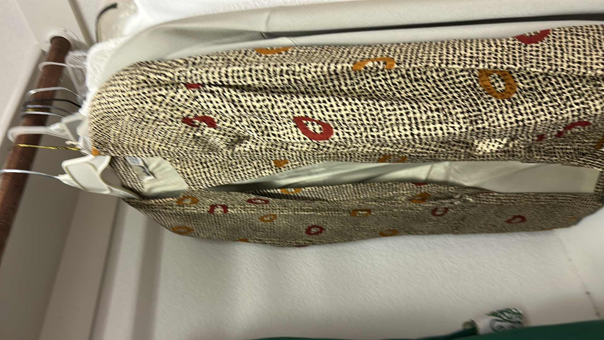 Photo 1 of 25 PCS WOMENSWEAR- XL, XXL