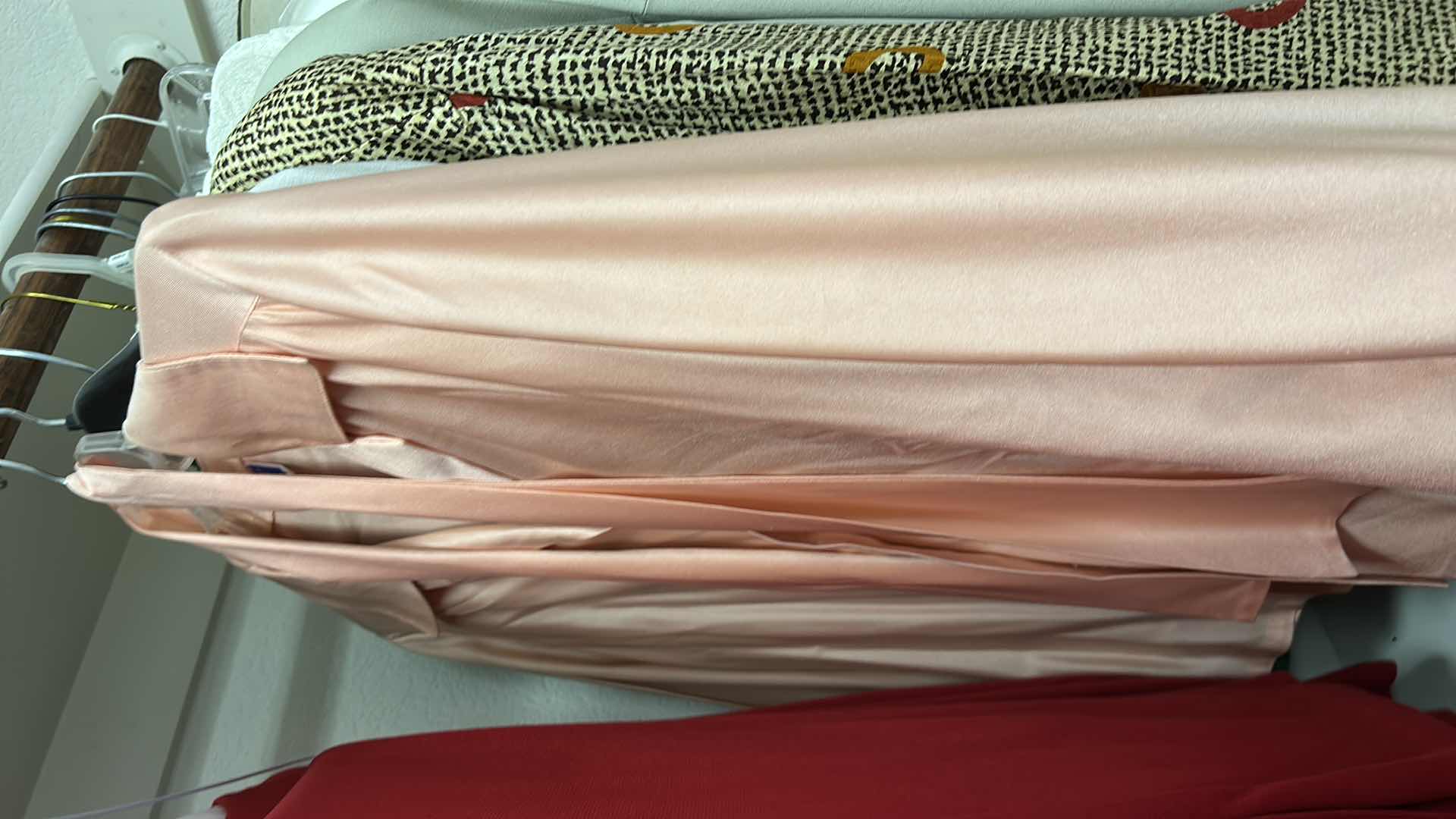 Photo 1 of 25 PCS WOMENSWEAR- XL, XXL