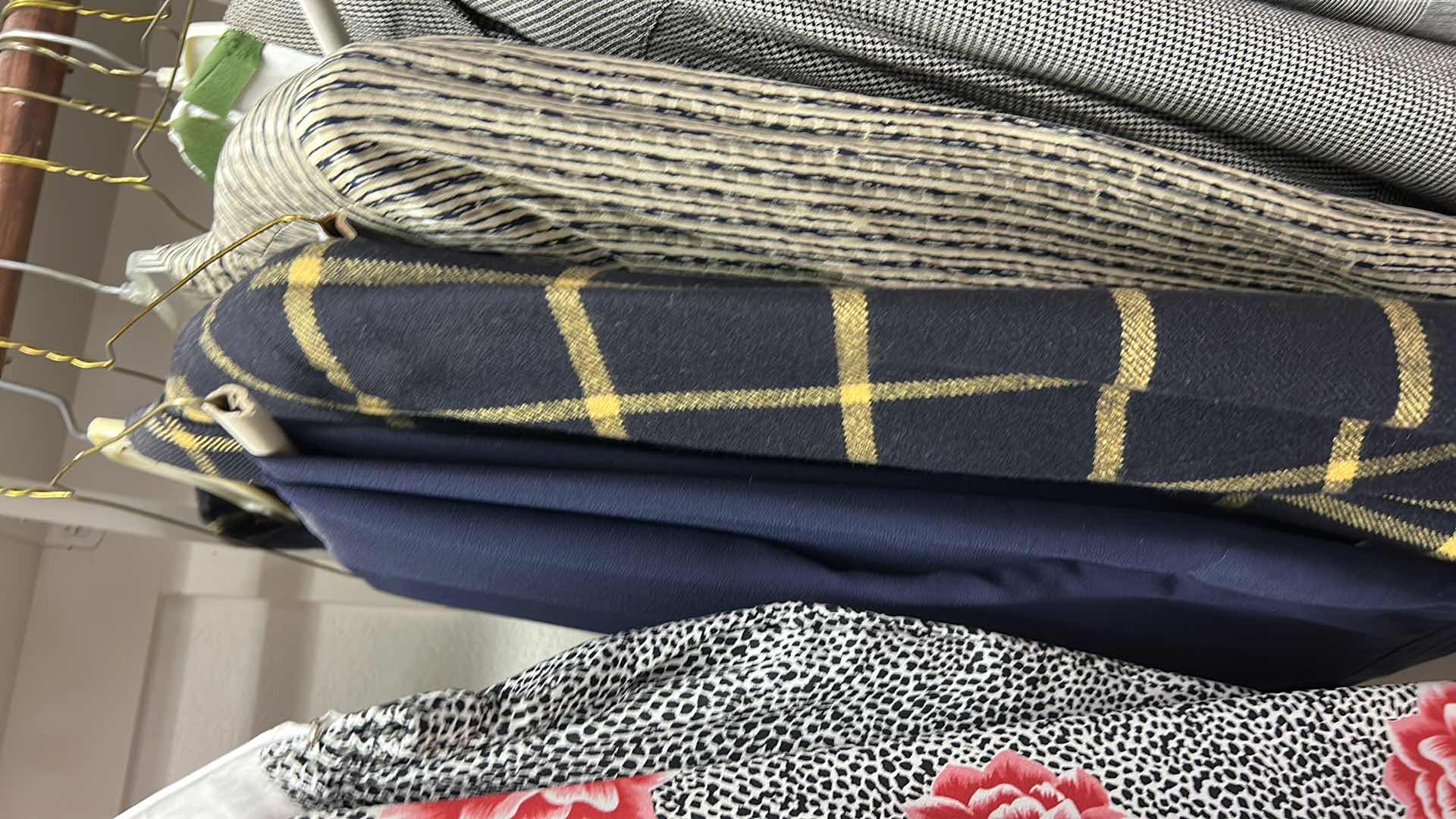 Photo 3 of 25 PCS WOMENSWEAR- XL, XXL