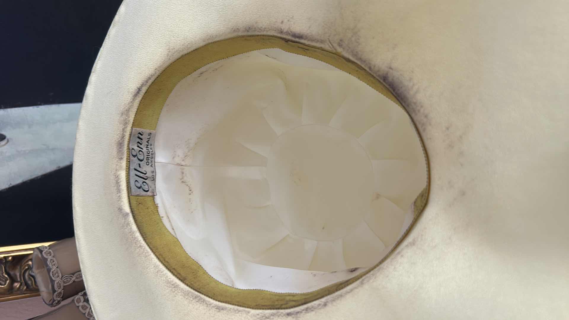 Photo 3 of 2 WOMENS HATS