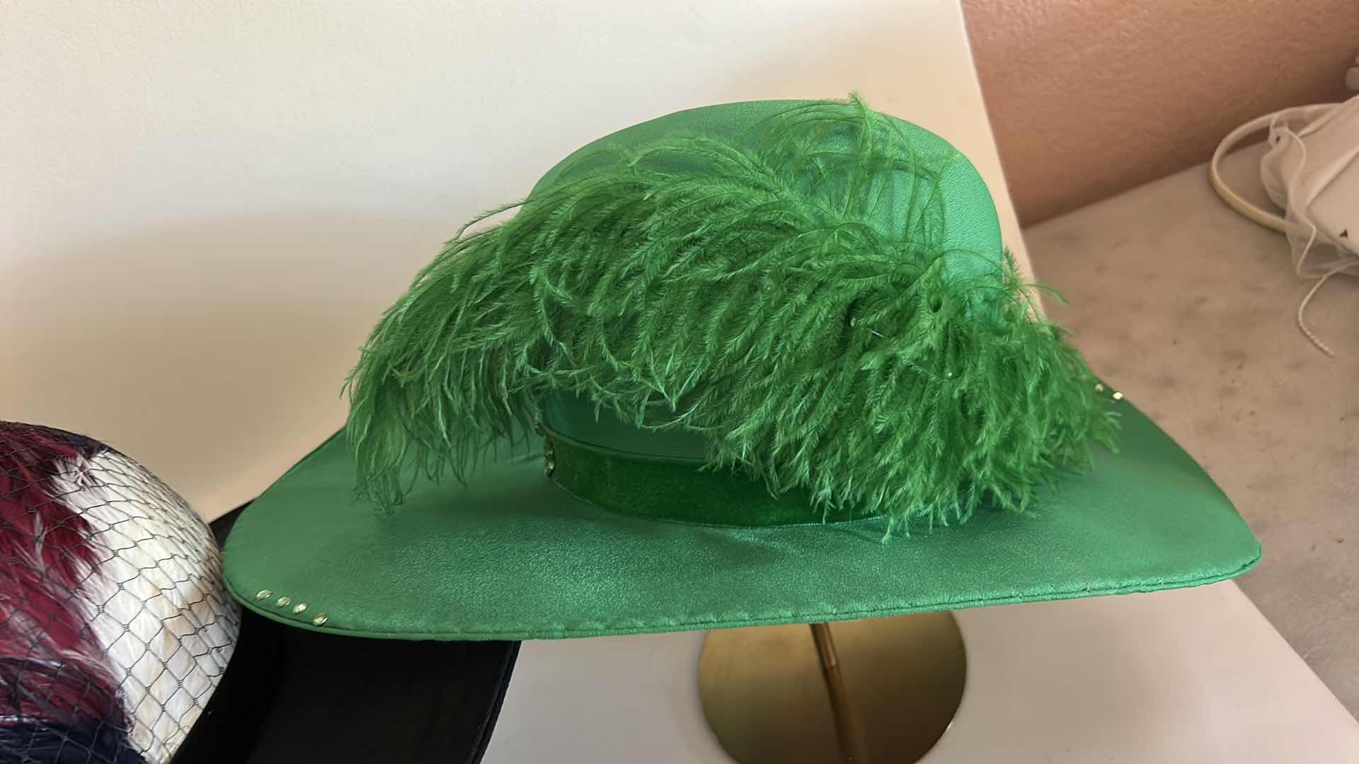 Photo 1 of 2 WOMENS HATS