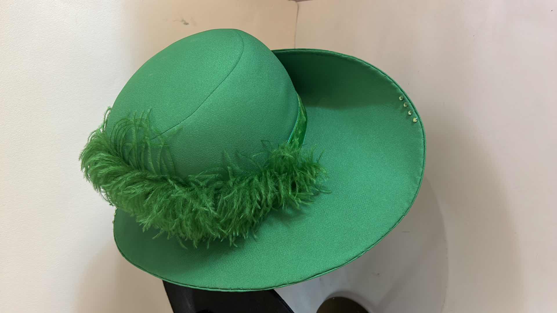 Photo 1 of 2 WOMENS HATS