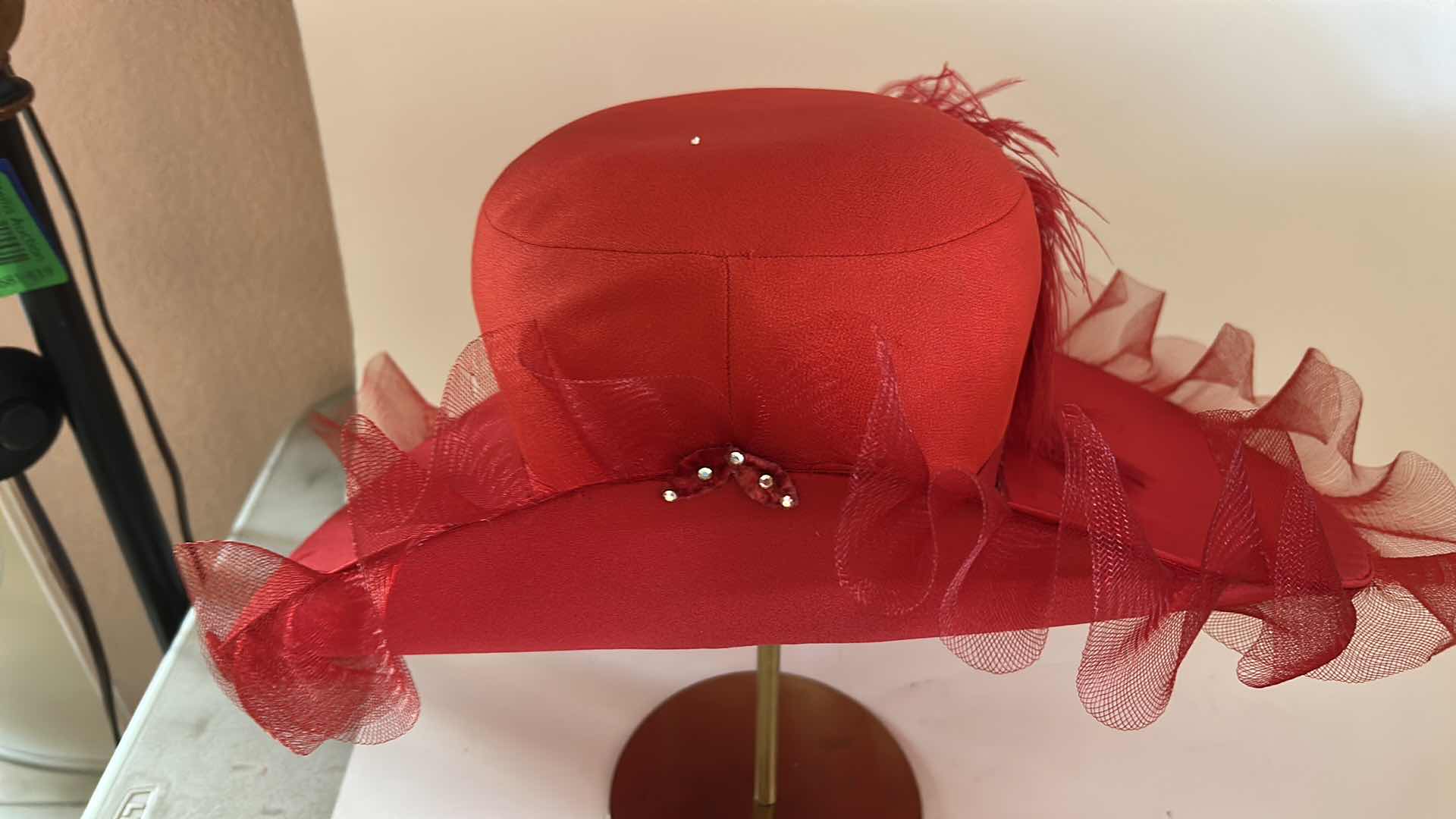Photo 1 of 2 WOMENS HATS