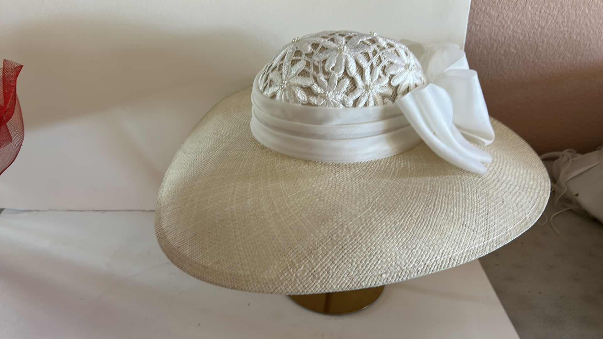 Photo 1 of 2 WOMENS HATS