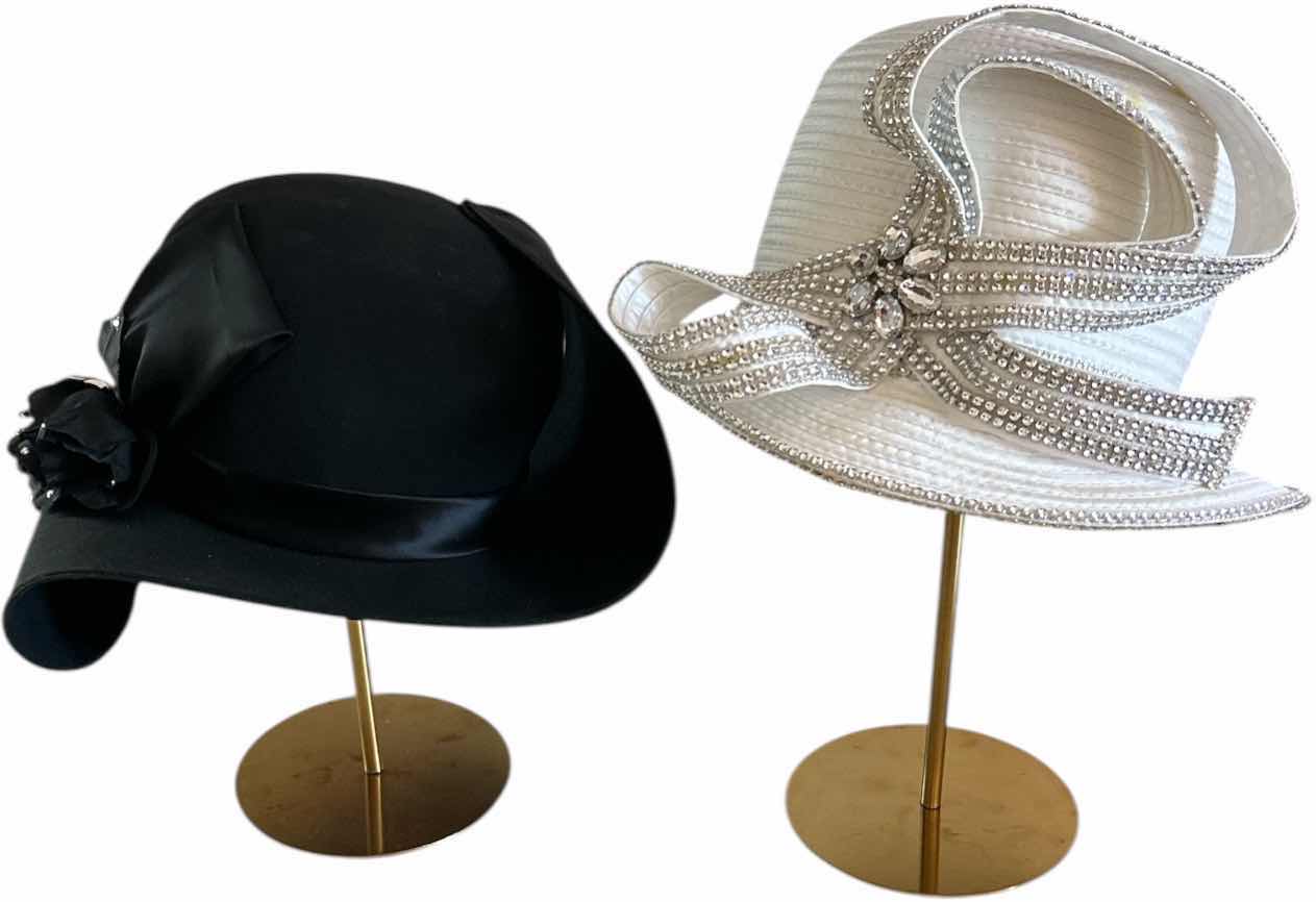 Photo 1 of 2 WOMENS HATS