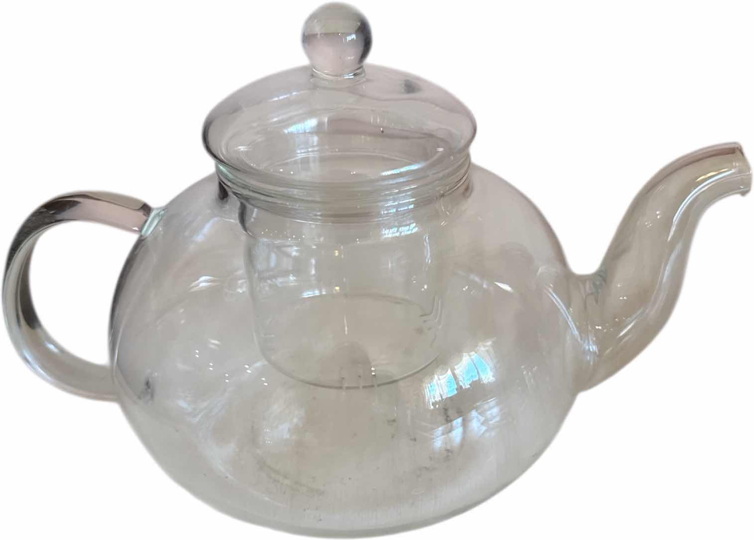 Photo 1 of 3- VINTAGE GLASS TEAPOT CUSTARD BOWL AND CANDY BOWL

TEAPOT
H6.5”