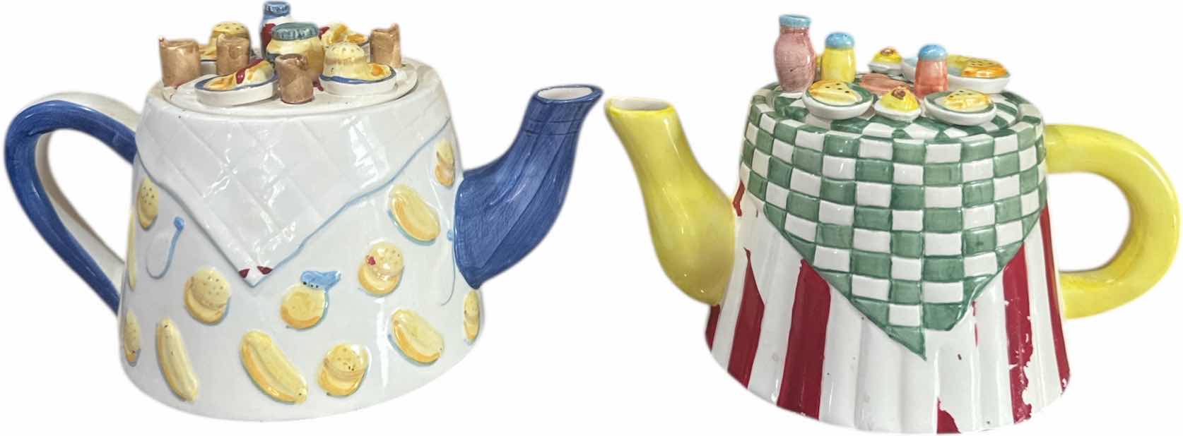 Photo 1 of 2- VINTAGE CARDINAL CERAMIC TEAPOTS 
H5”