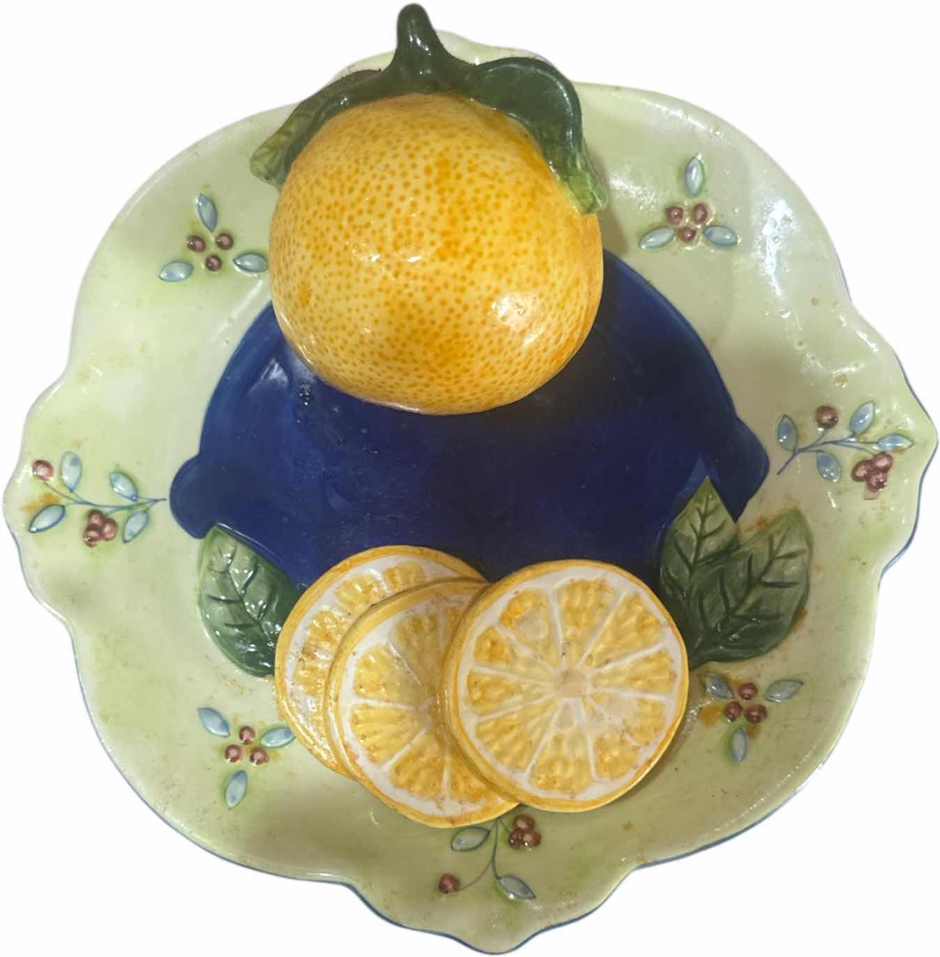 Photo 1 of 2- VINTAGE CERAMIC DECORATIVE PLATES LEMON DESIGN
D8”