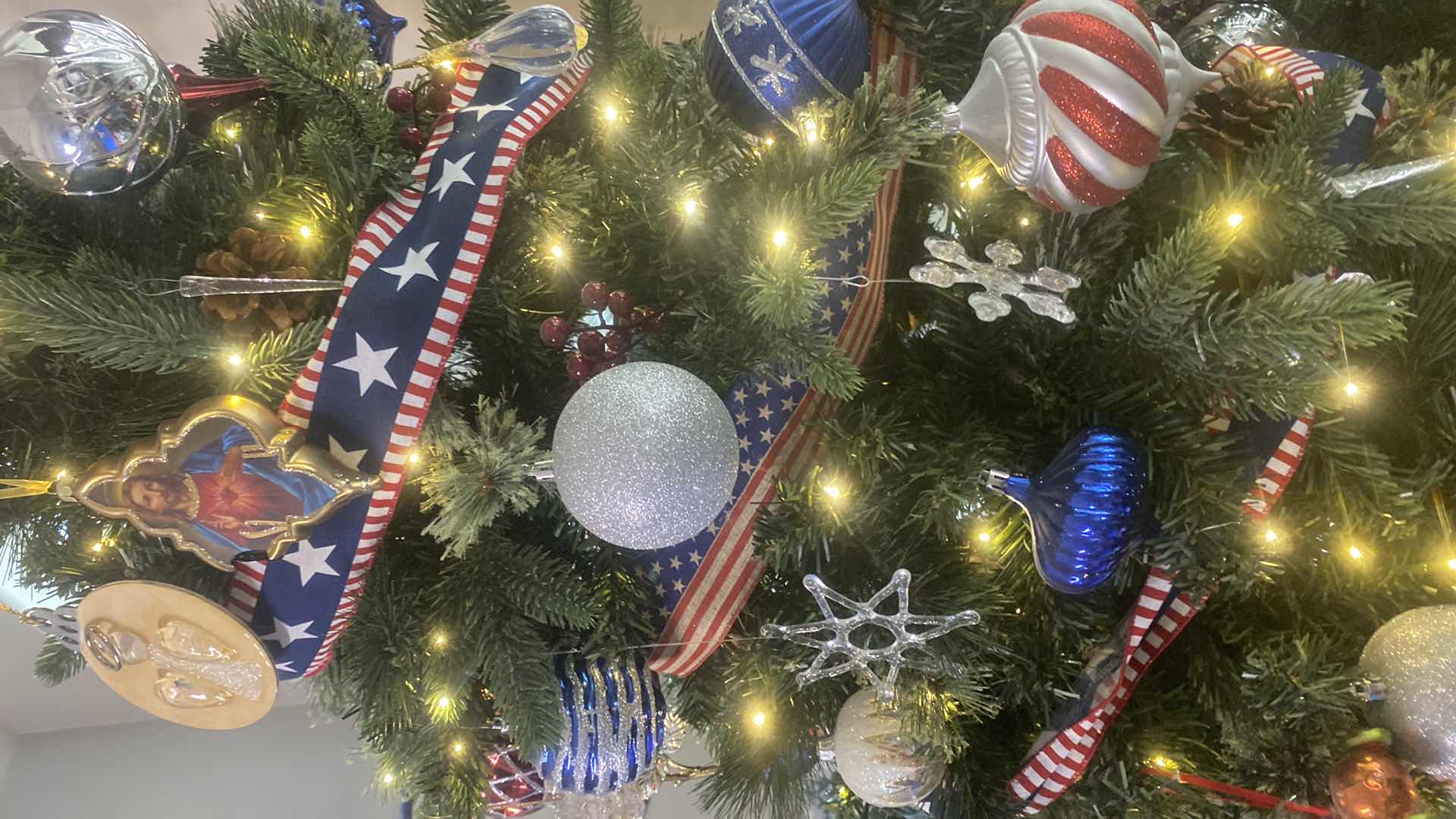 Photo 1 of PATRIOTIC HOLIDAY TREE  WITH ORNAMENTS 7’ 6”
