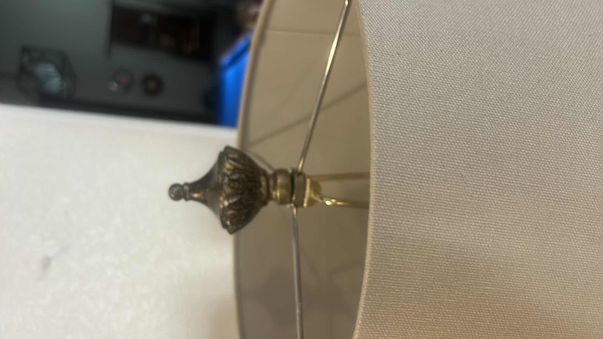 Photo 1 of 2 VINTAGE URN STYLE CERAMIC TABLE LAMPS H30”