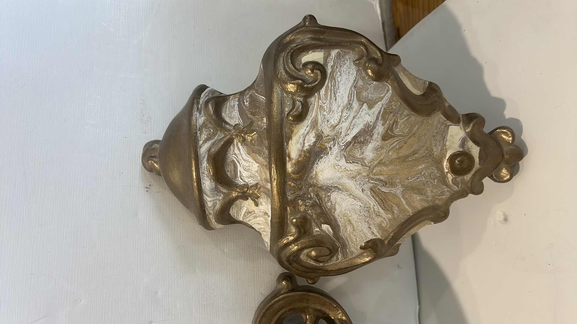 Photo 3 of HAND PAINTED CERAMIC WALL DECOR TALLEST H13.5”