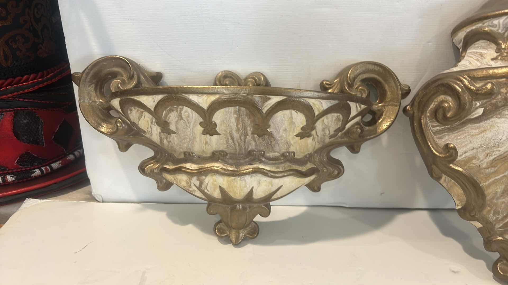 Photo 4 of HAND PAINTED CERAMIC WALL DECOR TALLEST H13.5”