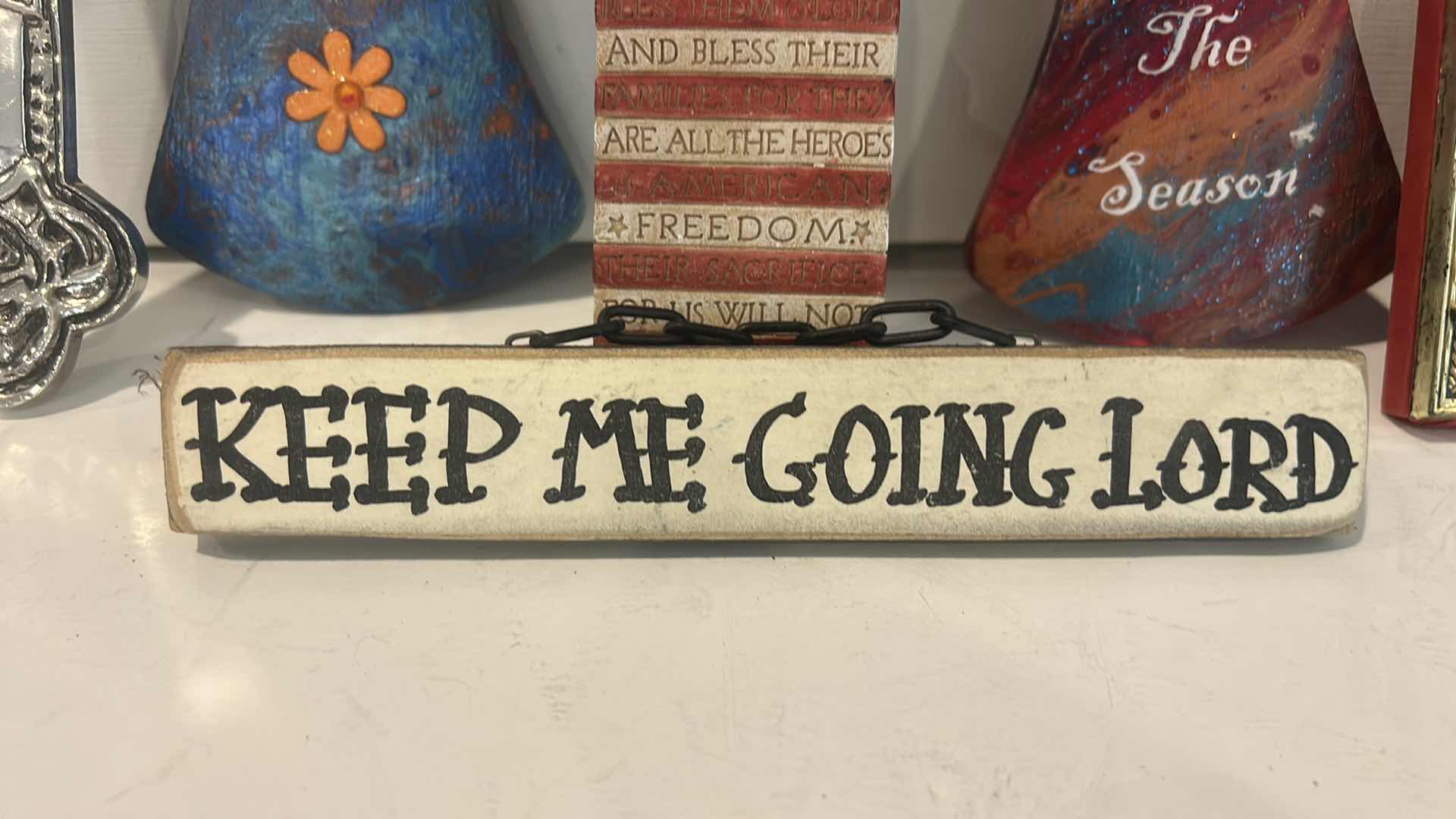 Photo 3 of RELIGIOUS DECOR- 6 CROSSES @9”, 2 PLAQUES