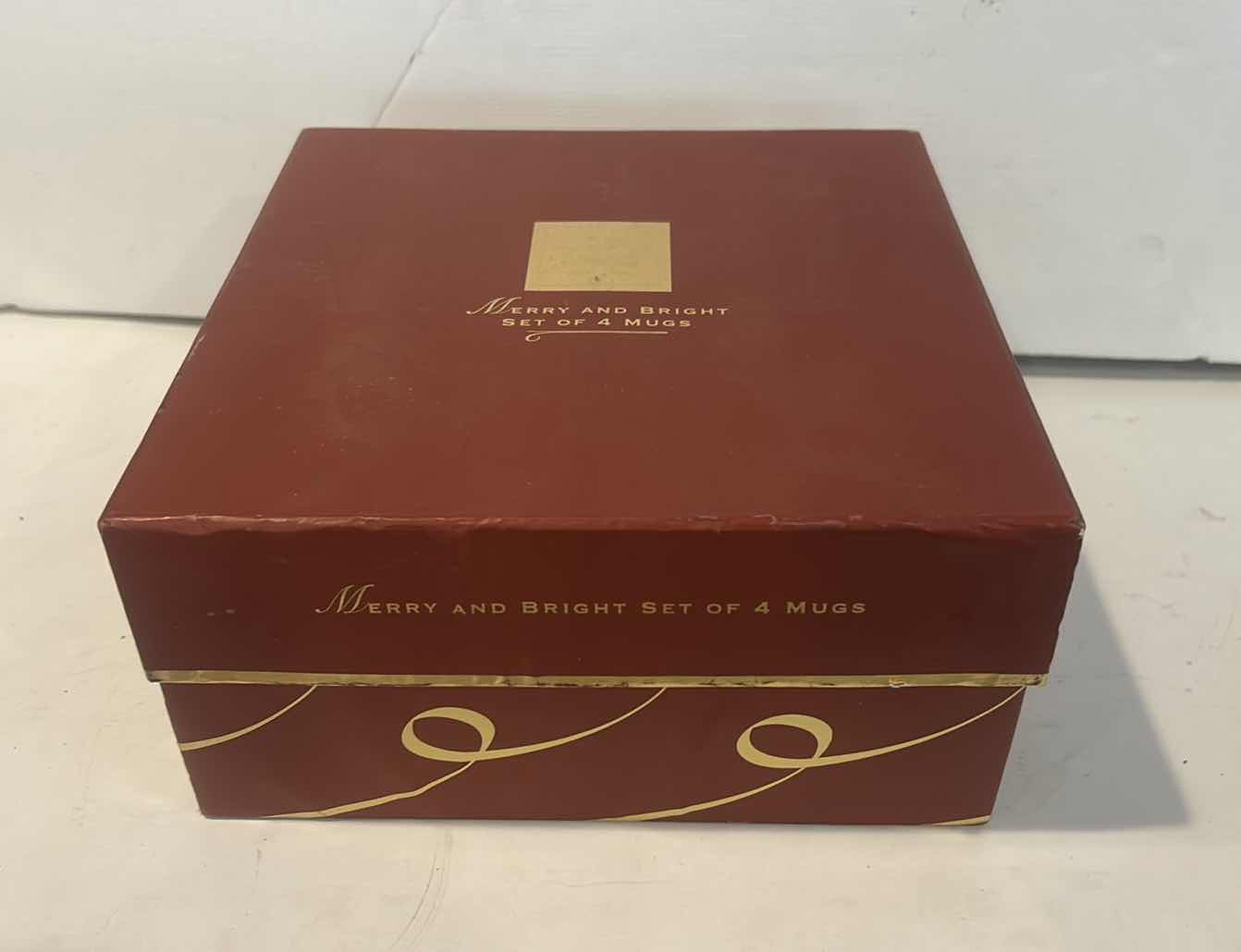 Photo 1 of NEW LENOX MERRY AND BRIGHT SET OF 4 MUGS