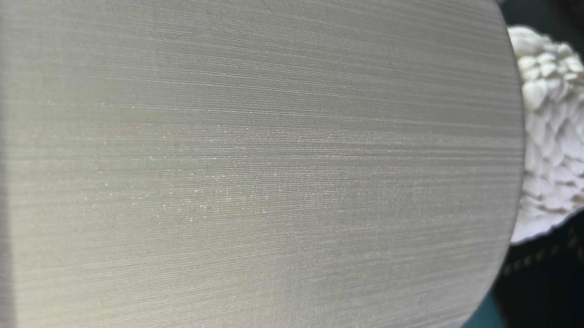 Photo 4 of JONATHAN Y SEASHELL ROSETTE TABLE LAMP W OFF WHITE SHADE H 21"