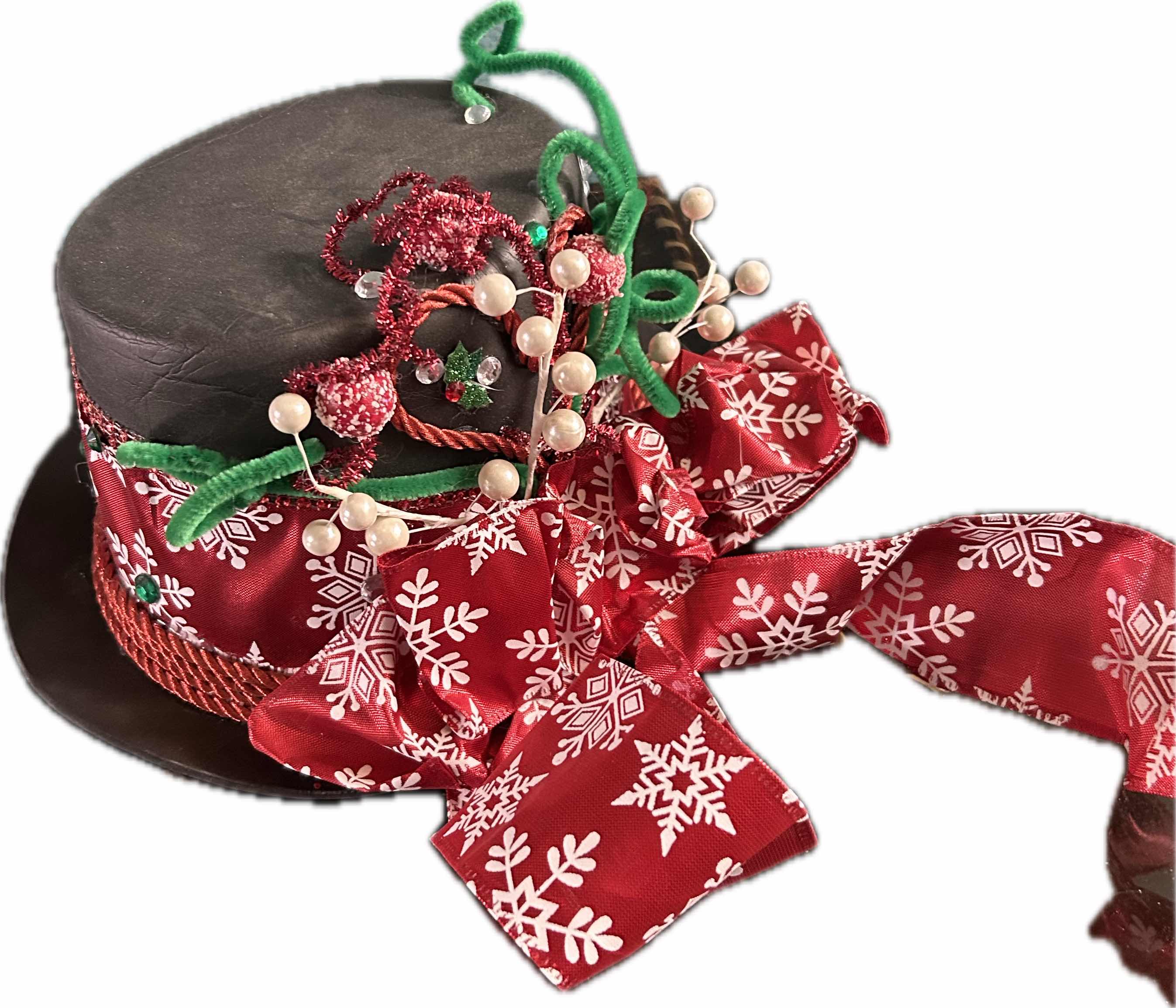 Photo 1 of DECORATIVE HOLIDAY HAT