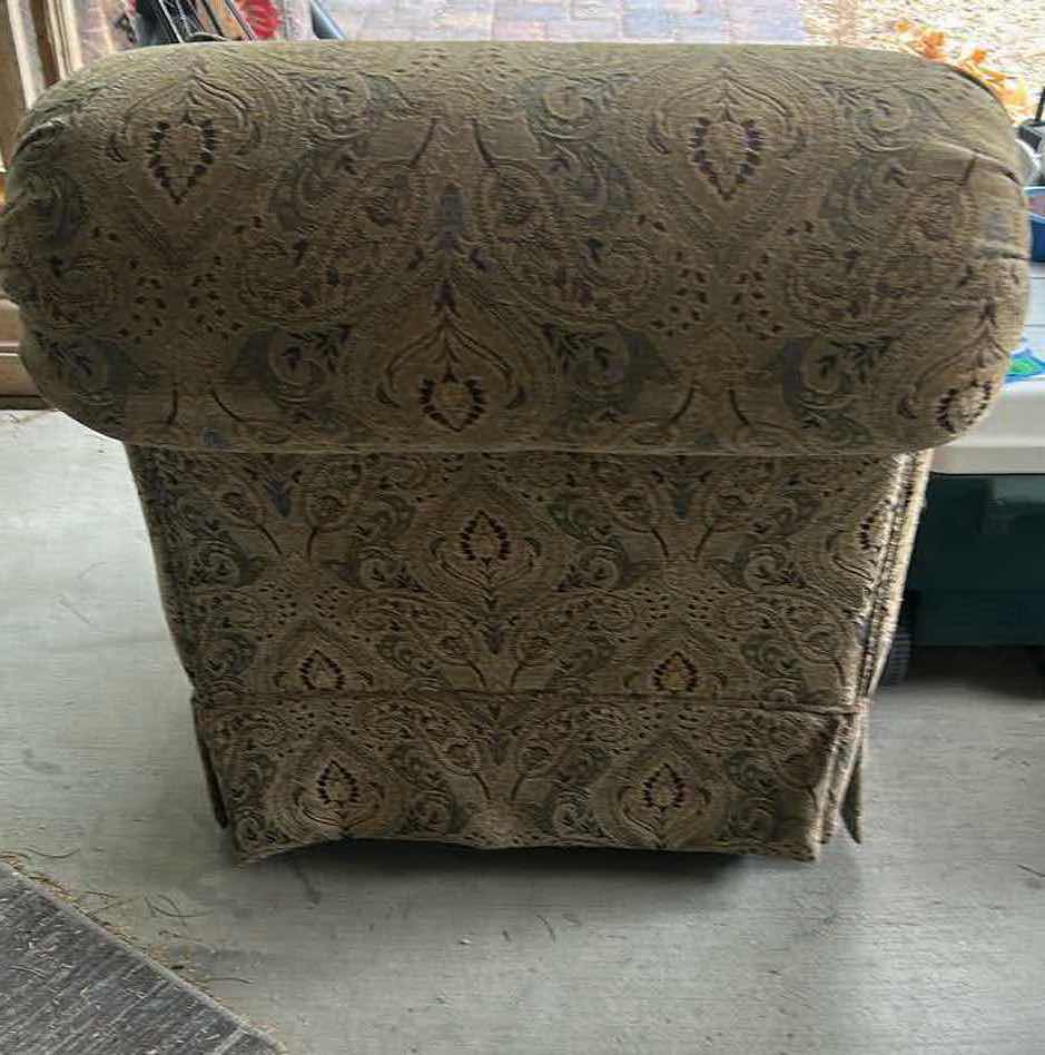 Photo 1 of PAISLEY PATTERN FABRIC MODULAR SLIPPER CHAIR