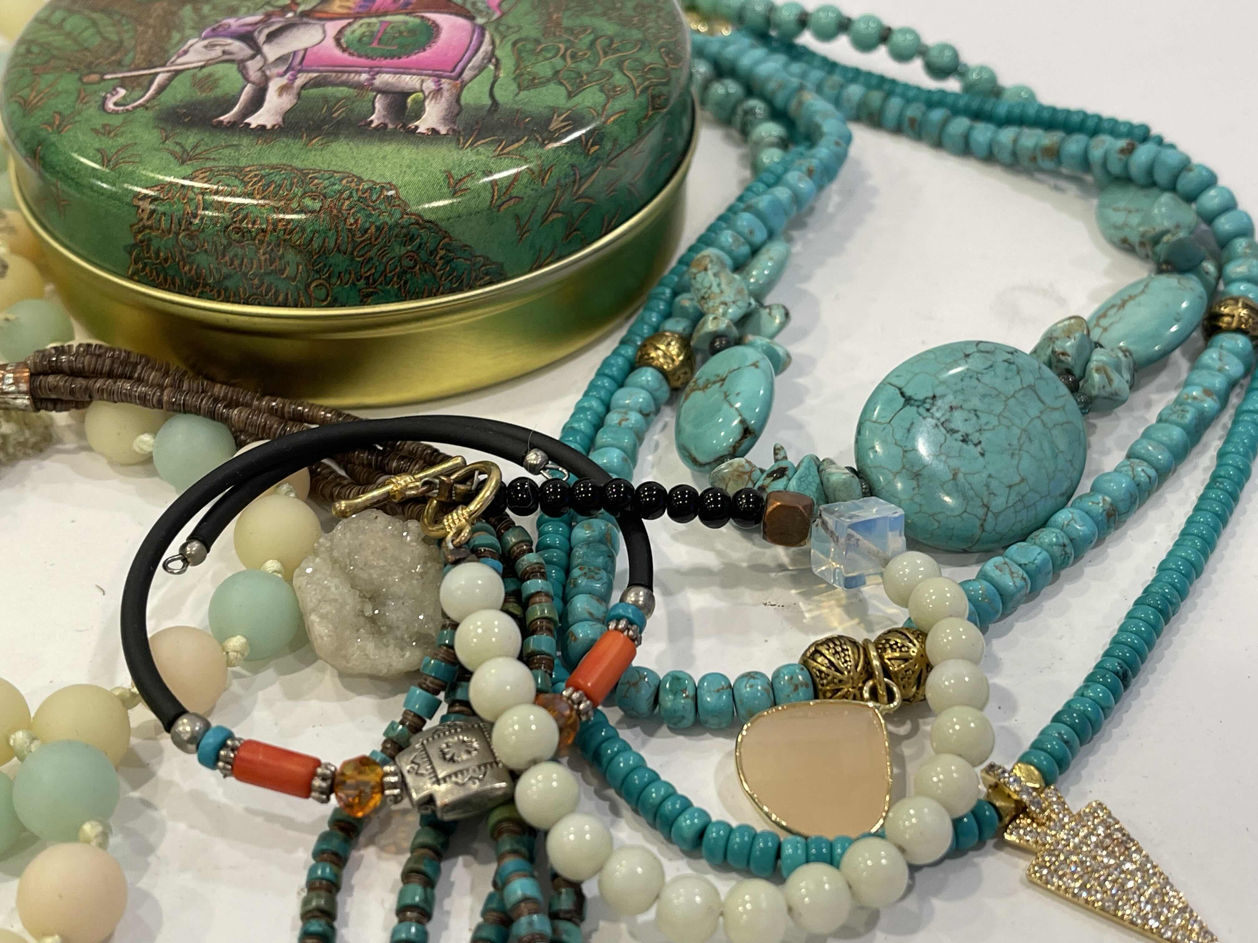 Photo 1 of COSTUME JEWELRY SOME PRECIOUS STONES