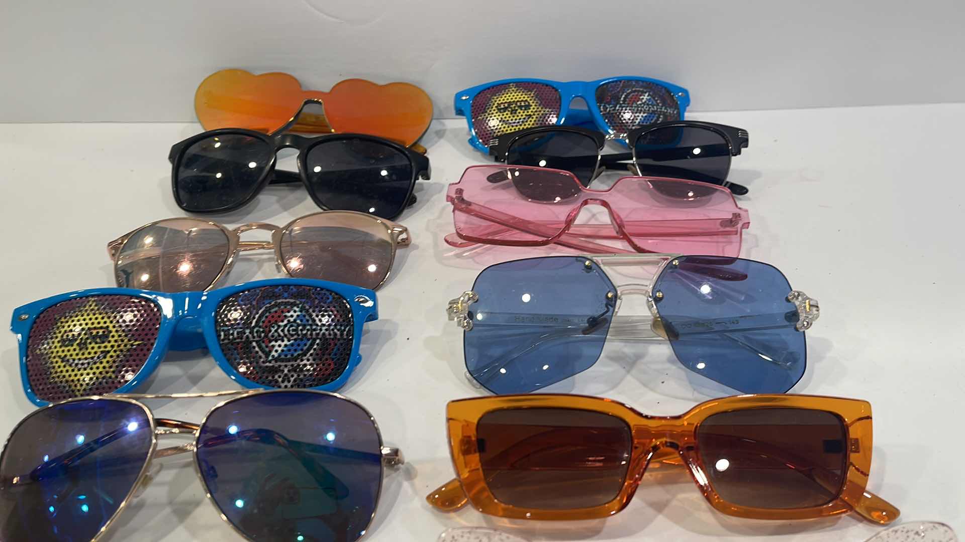 Photo 1 of FASHION SUNGLASSES