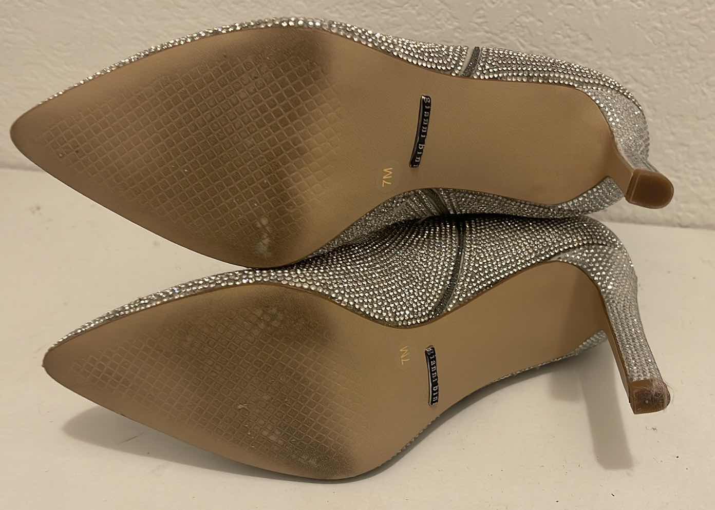 Photo 1 of GIANNI BINI ANKLE BOOTS SIZE 7