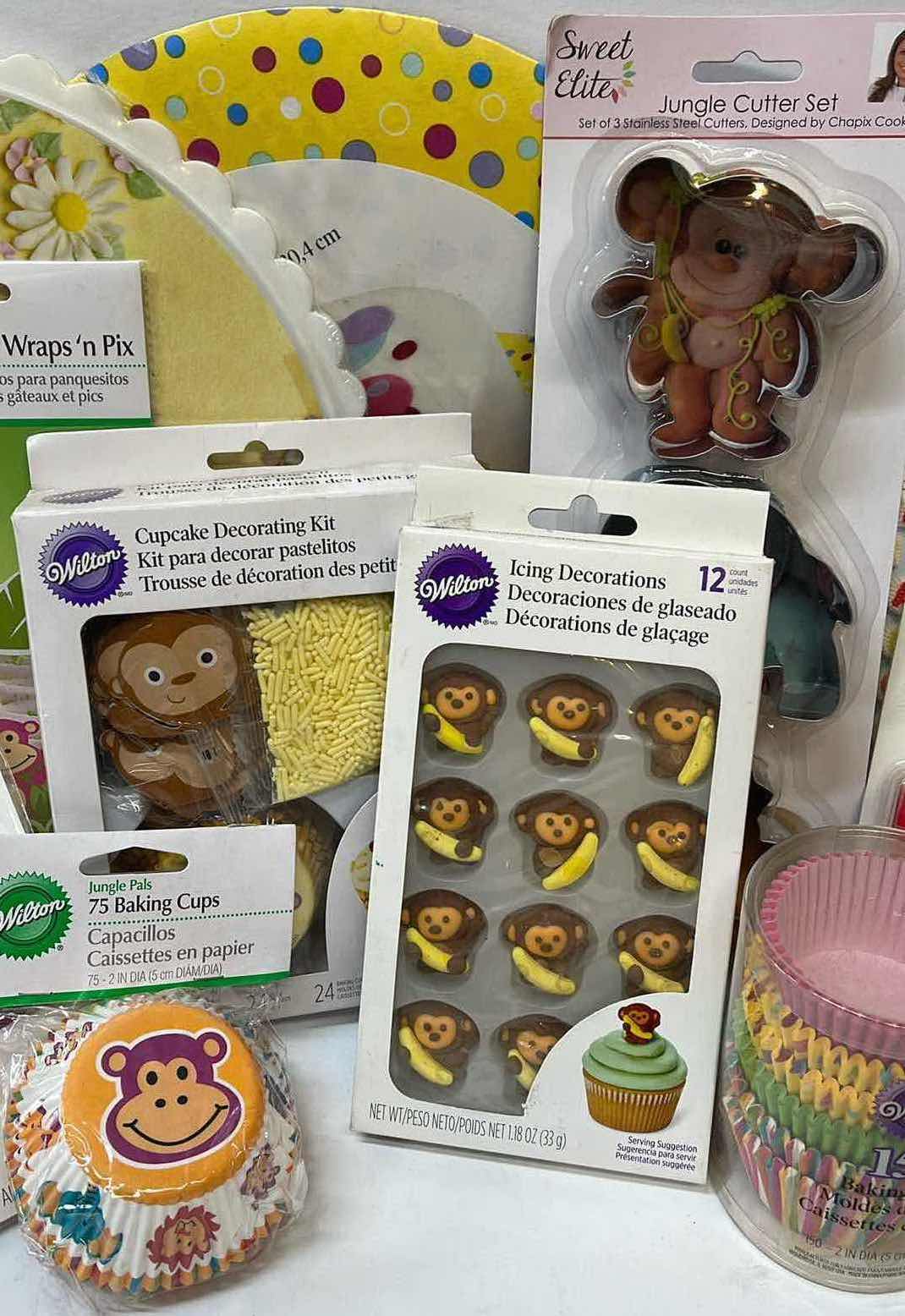 Photo 1 of NEW / NOS WILTON MONKEYS PARTY SUPPLIES- RETAIL PRICE $ 49.99