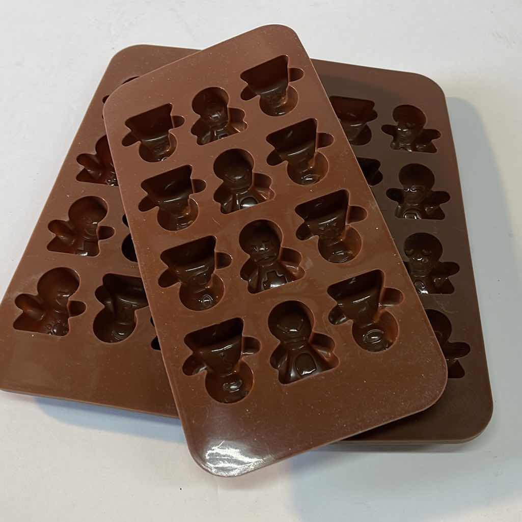 Photo 1 of NEW SILICONE CANDY AND OTHER CRAFTS MOLDS -TOTAL RETAIL PRICE $19.00