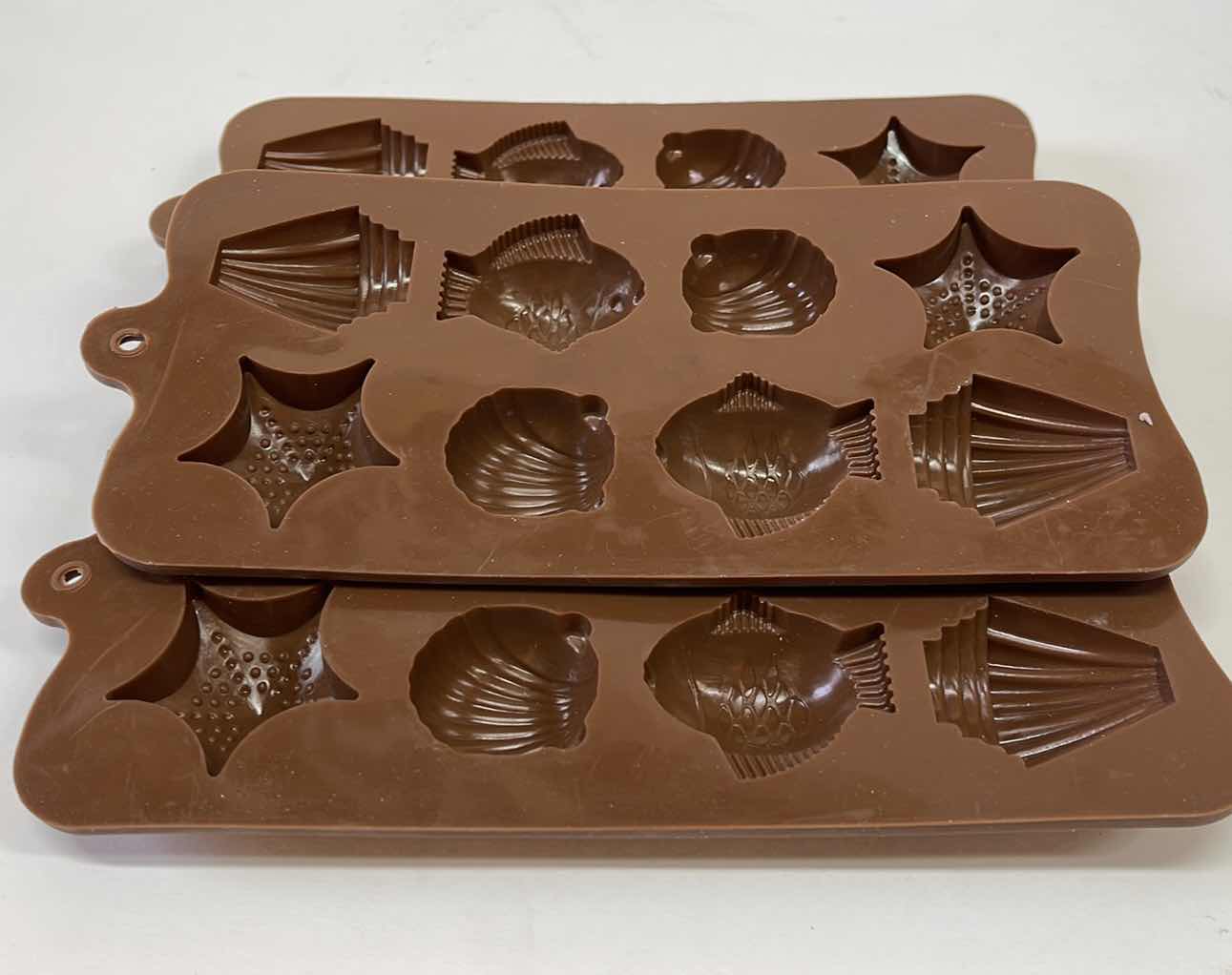 Photo 1 of NEW SILICONE SHELL CANDY AND OTHER CRAFTS MOLDS -TOTAL RETAIL PRICE $19.00