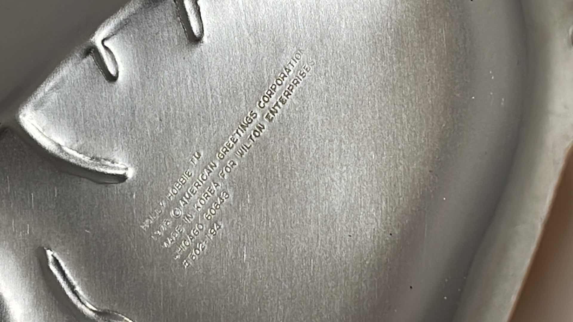 Photo 1 of NOS VINTAGE WILTON “1976 HOLLY HOBBY” CAKE PAN - RETAIL PRICE $42.00