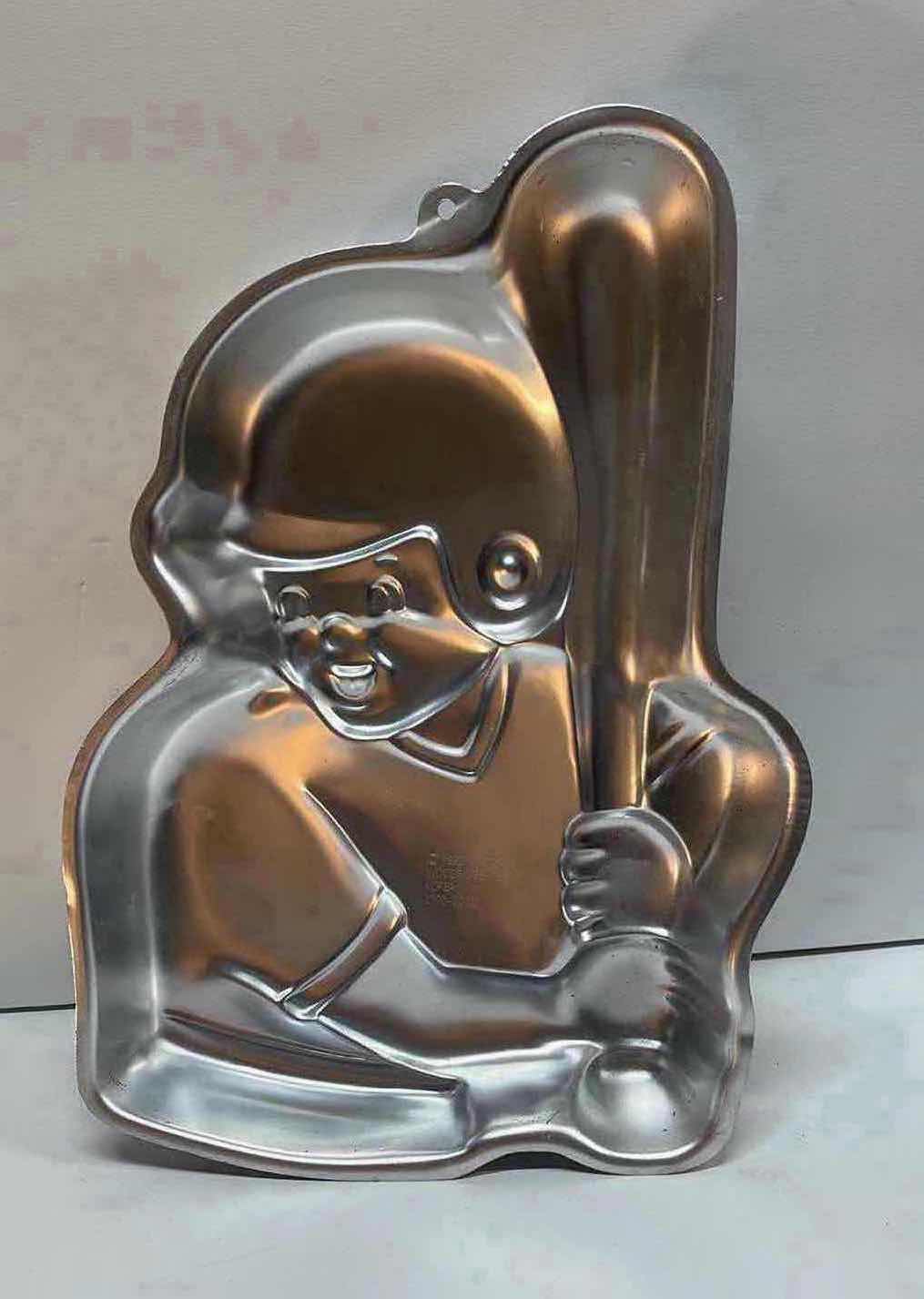 Photo 1 of VINTAGE NOS WILTON “1992 BASEBALL BOY CAKE PAN - RETAIL PRICE $18.00