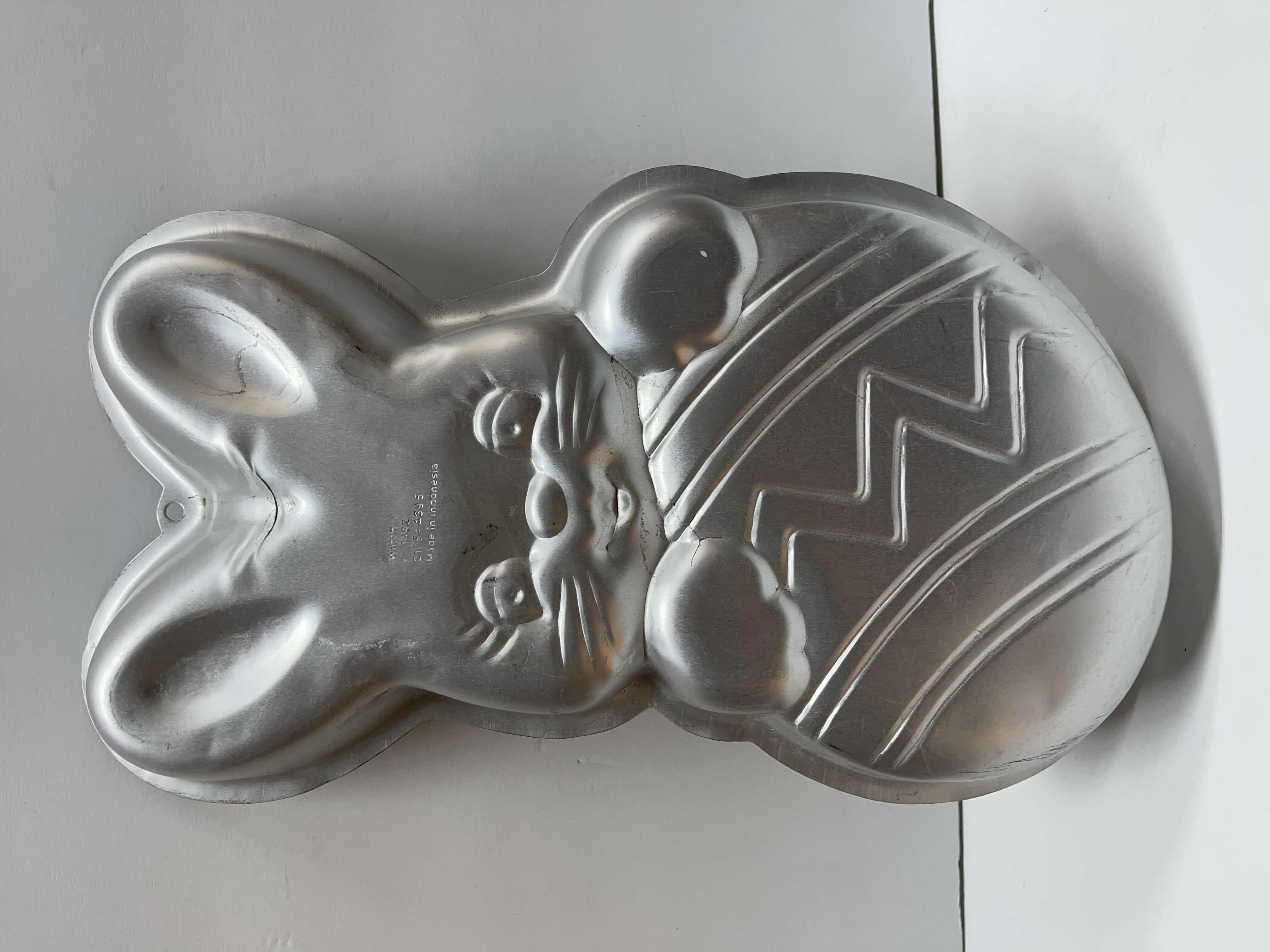 Photo 1 of NOS WILTON EASTER CAKE PAN , COOKIE CUTTERS, CUPCAKE LINERS & MUCH MORE - TOTAL RETAIL PRICE $52.00