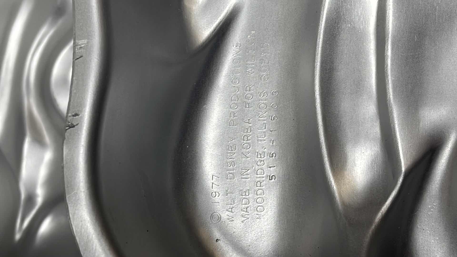 Photo 1 of NOS VINTAGE WILTON WALT DISNEY 1977 DONALD DUCK MINI CAKE PANS - TOTAL RETAIL PRICE $21.00