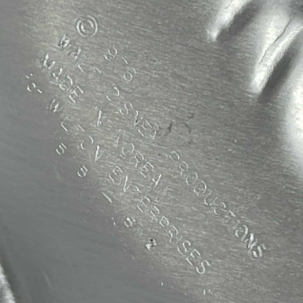 Photo 1 of NOS VINTAGE WILTON WALT DISNEY 1976 & 1977  DONALD DUCK & PLUTO MINI CAKE PANS - TOTAL RETAIL PRICE $21.00