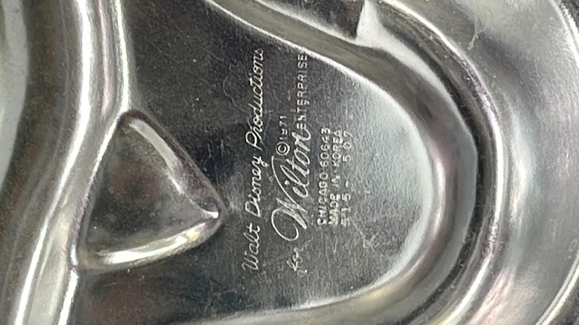 Photo 1 of NOS VINTAGE WILTON 1971 WALT DISNEY DONALD DUCK CAKE MOLD - RETAIL PRICE $31.00